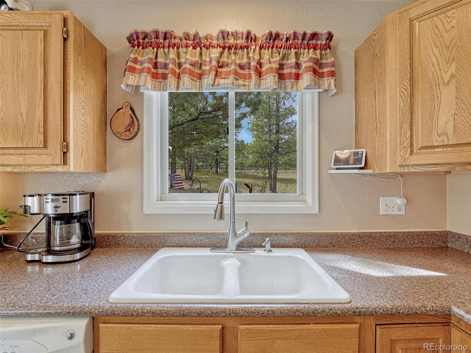 MLS Image #12 for 37140  pheasant run,elizabeth, Colorado