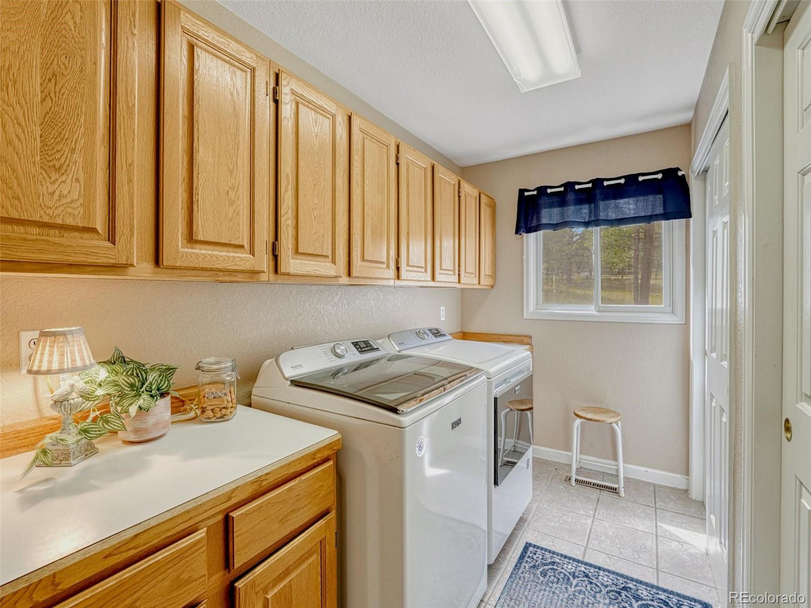 MLS Image #13 for 37140  pheasant run,elizabeth, Colorado