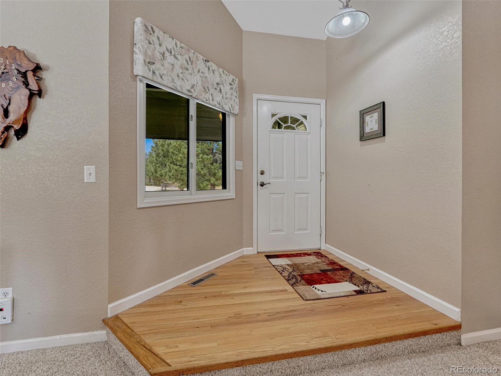 MLS Image #5 for 37140  pheasant run,elizabeth, Colorado