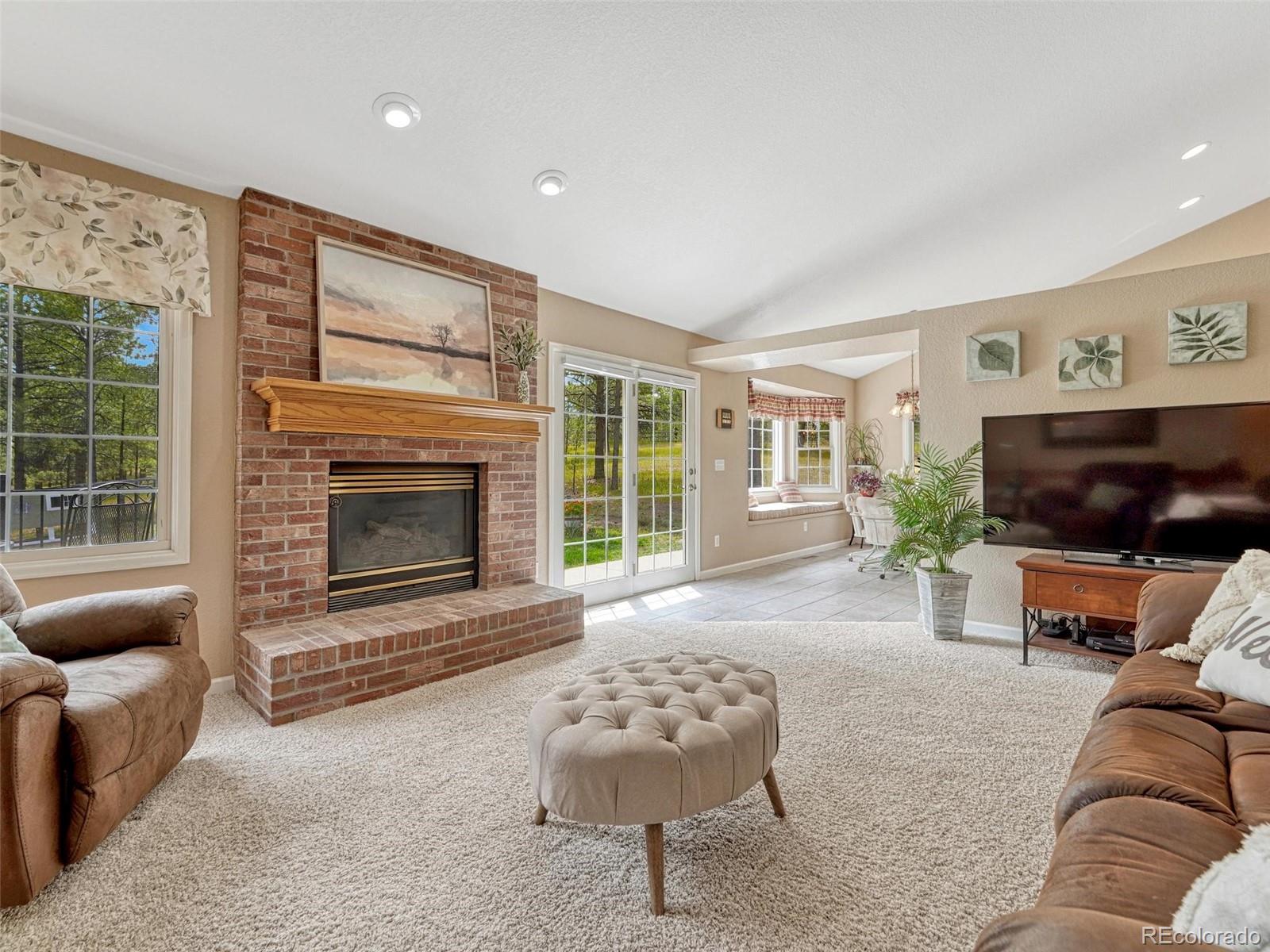 MLS Image #7 for 37140  pheasant run,elizabeth, Colorado