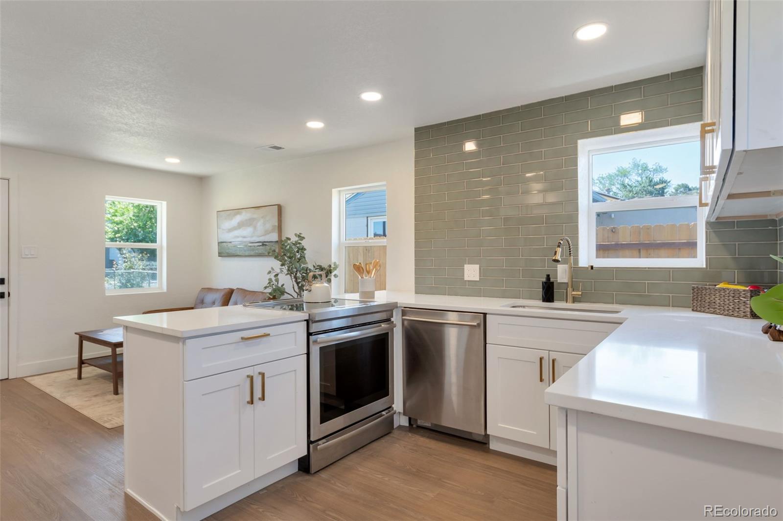 MLS Image #2 for 3715 n jackson street,denver, Colorado