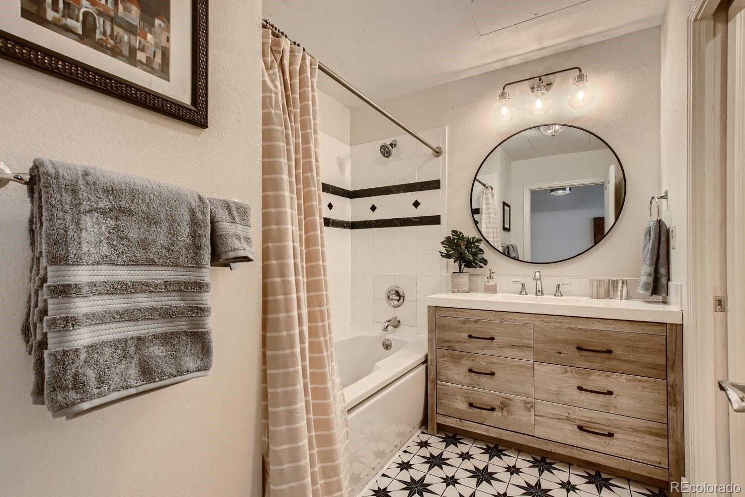 MLS Image #16 for 1499  blake street,denver, Colorado