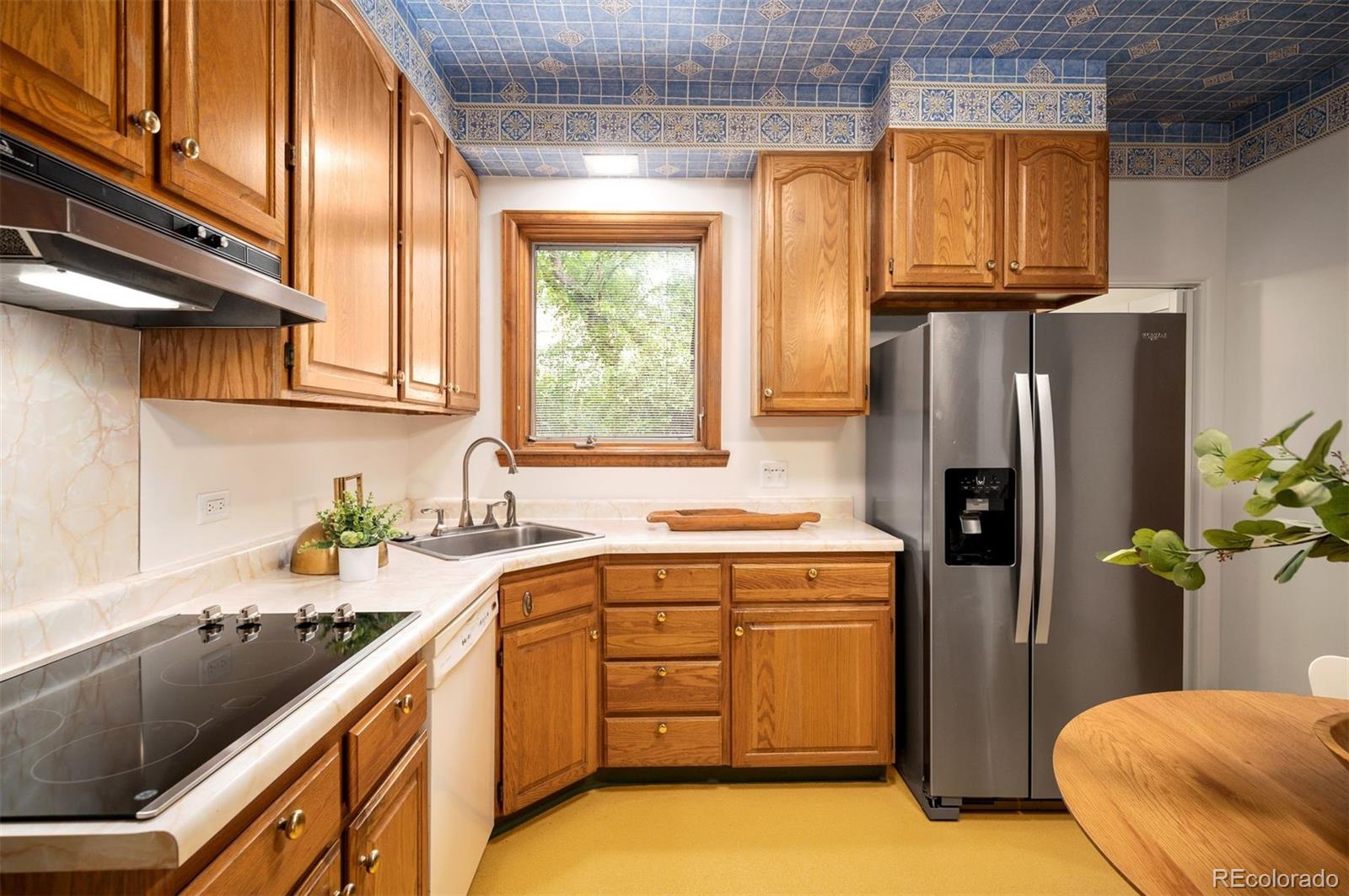 MLS Image #11 for 1755  glencoe street,denver, Colorado