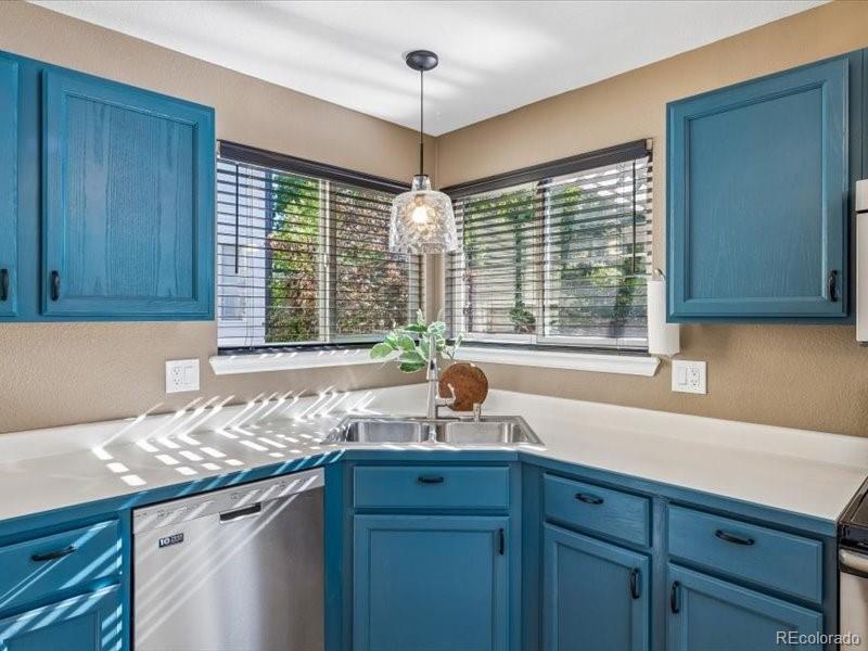 MLS Image #11 for 438  sylvestor trail,highlands ranch, Colorado