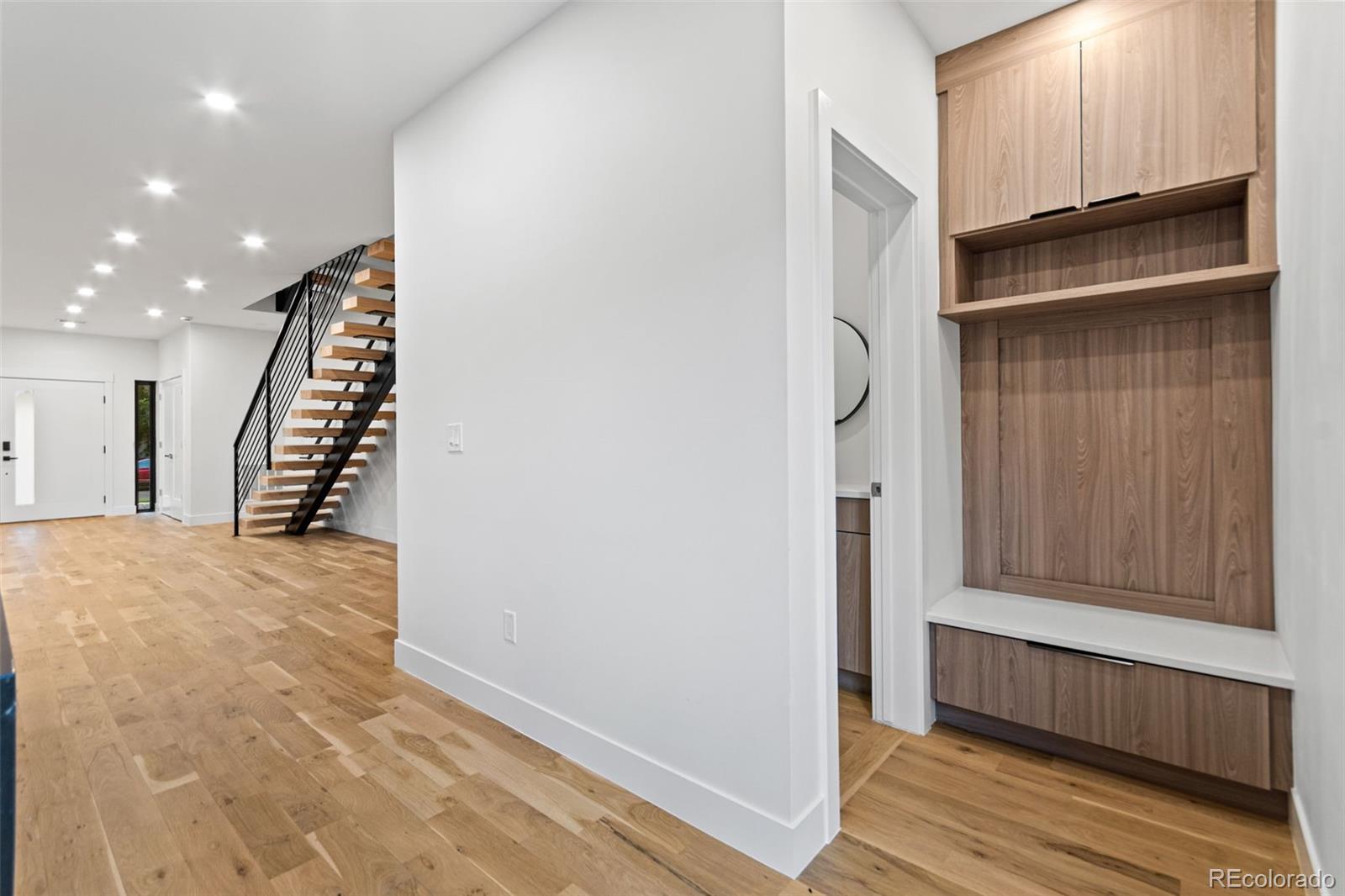 MLS Image #17 for 1446  stuart street,denver, Colorado