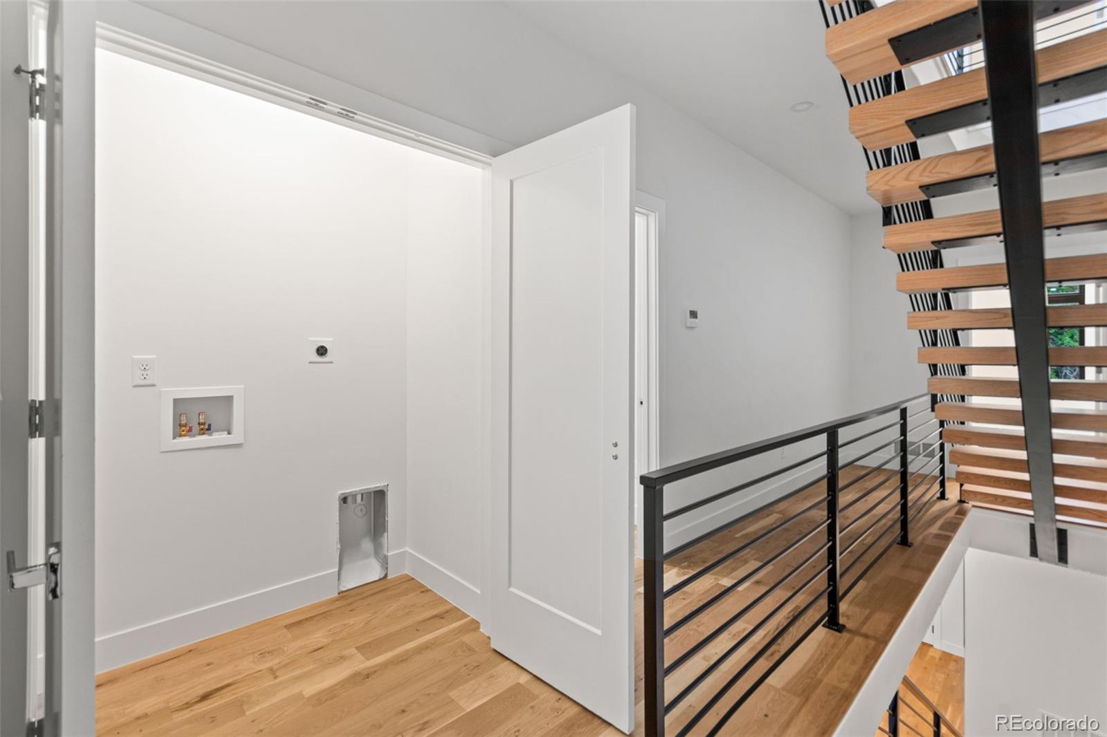 MLS Image #20 for 1446  stuart street,denver, Colorado