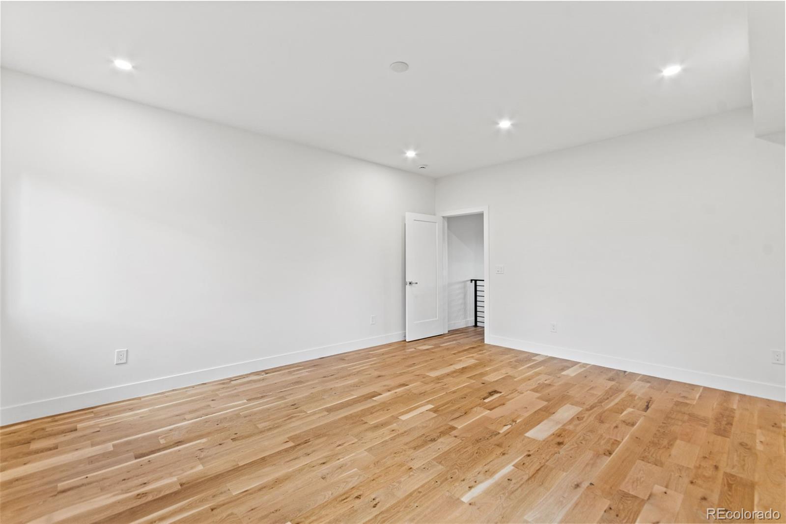 MLS Image #36 for 1446  stuart street,denver, Colorado