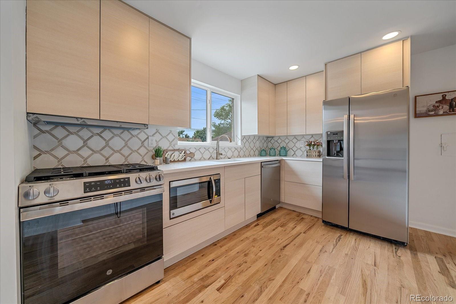 MLS Image #8 for 2651  albion street,denver, Colorado
