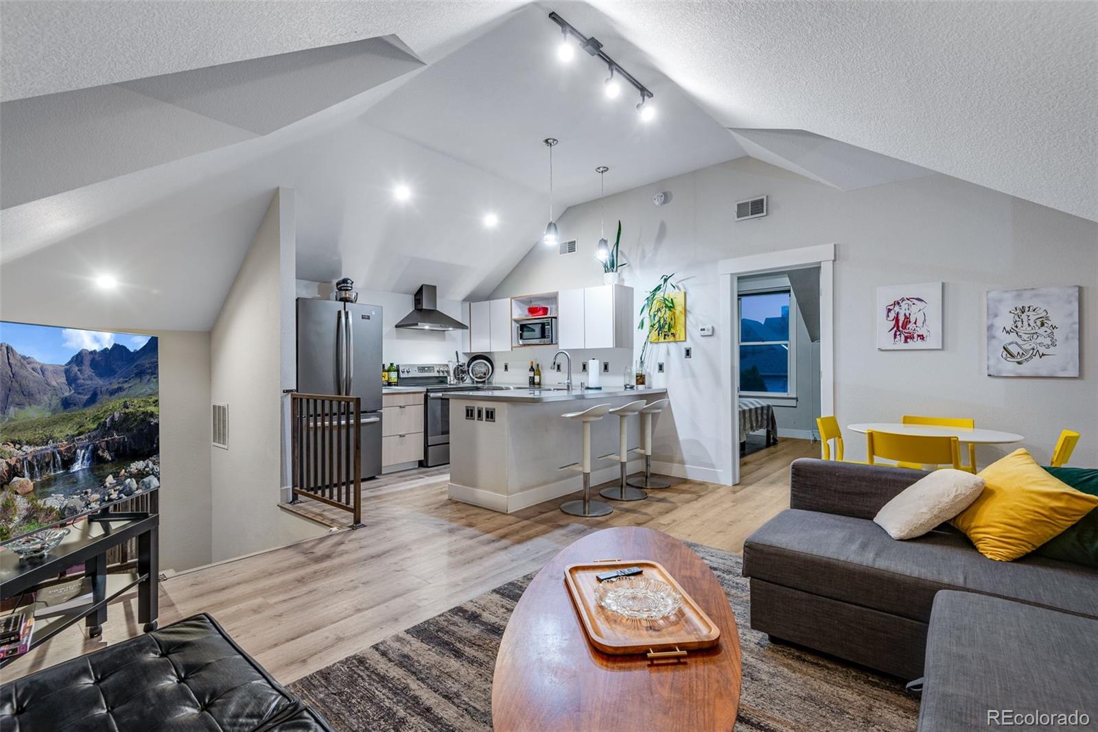 MLS Image #39 for 2963  stout street,denver, Colorado