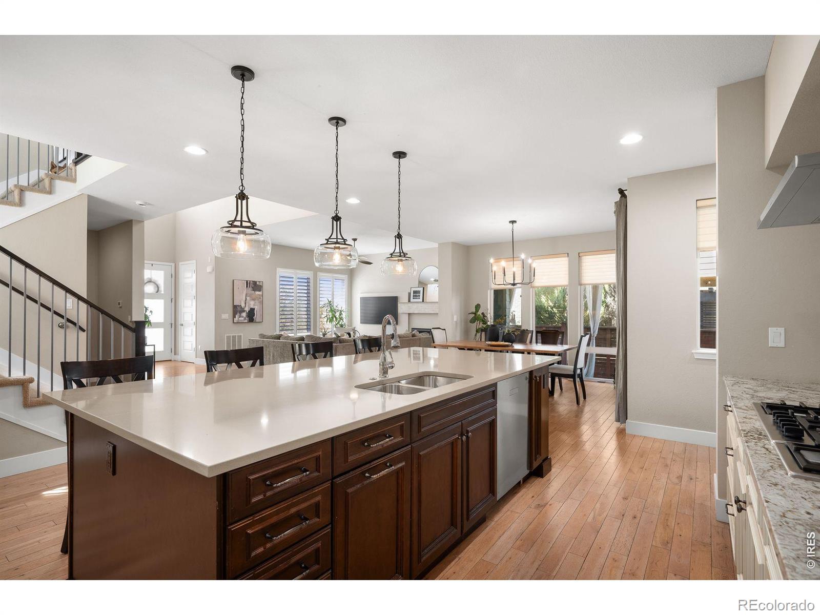 MLS Image #10 for 7945 e prairie meadow drive,denver, Colorado