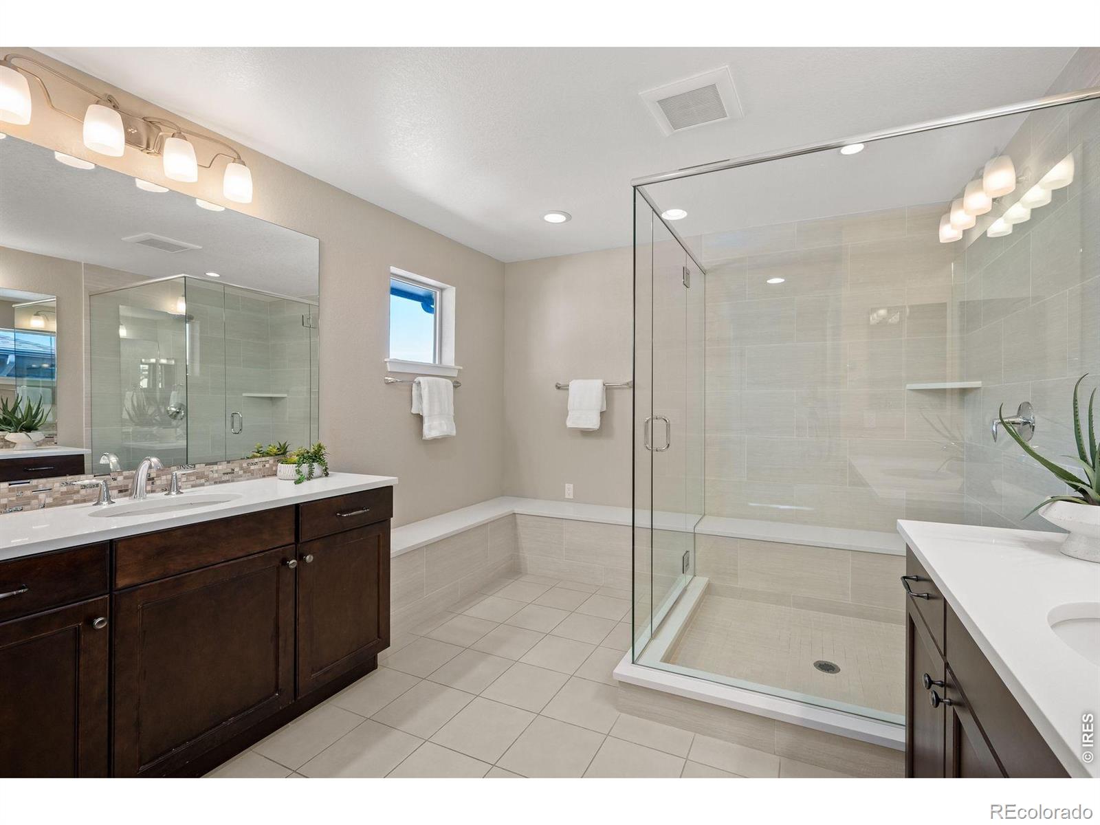 MLS Image #19 for 7945 e prairie meadow drive,denver, Colorado