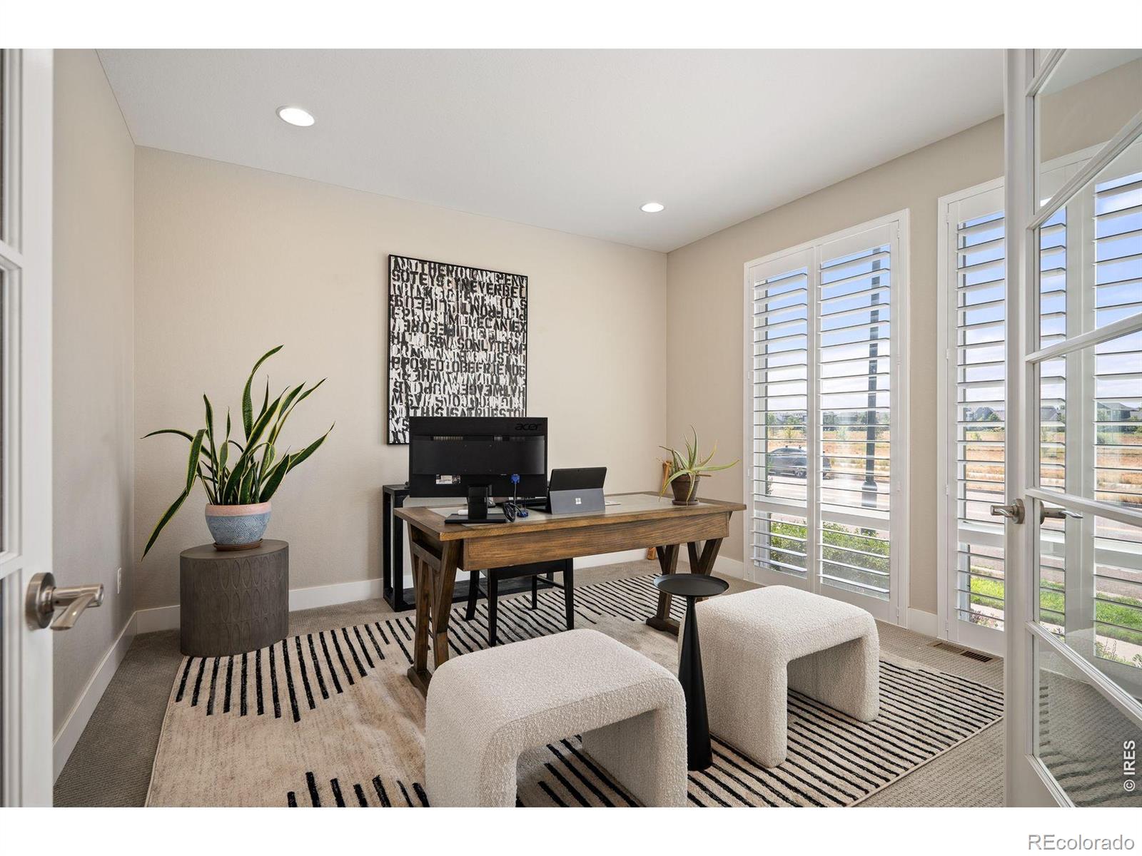 MLS Image #5 for 7945 e prairie meadow drive,denver, Colorado