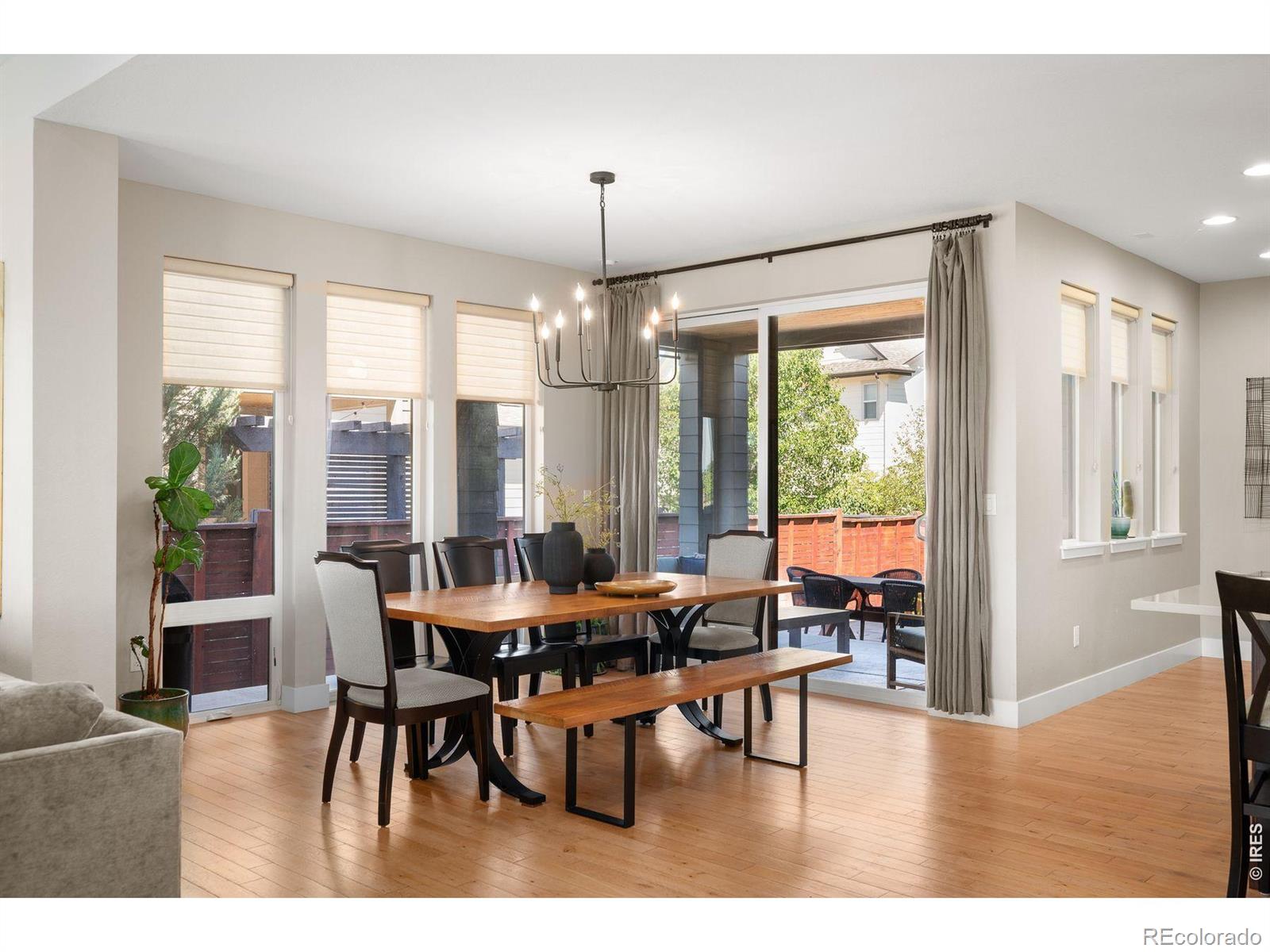 MLS Image #8 for 7945 e prairie meadow drive,denver, Colorado