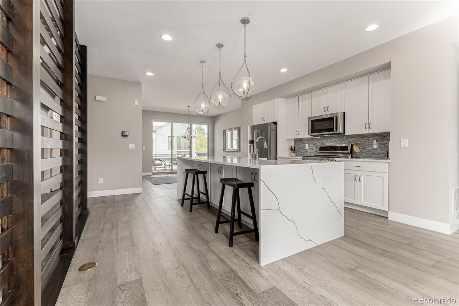 MLS Image #8 for 6984 e 1 st avenue,denver, Colorado