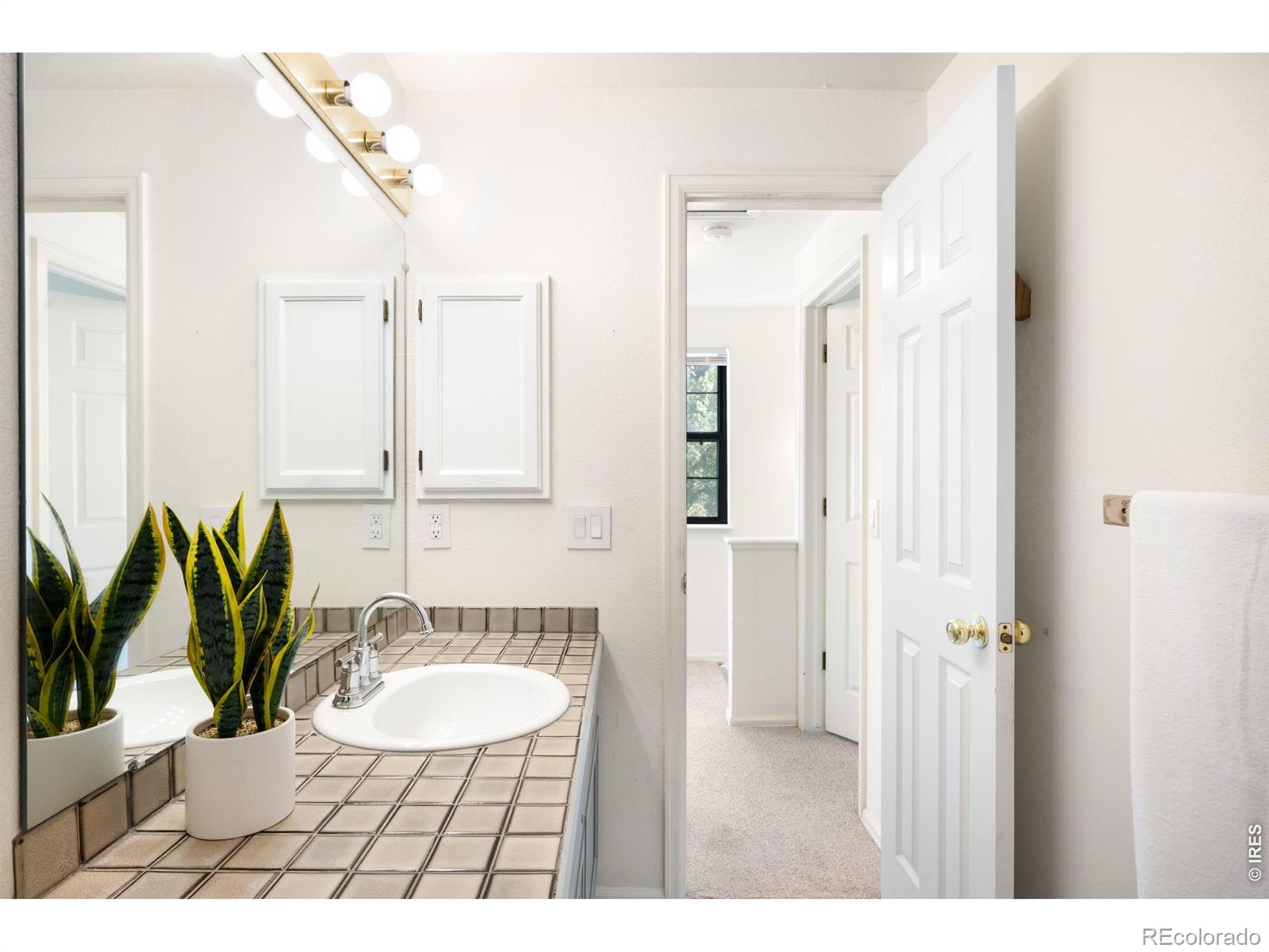 MLS Image #24 for 521 w sycamore circle,louisville, Colorado