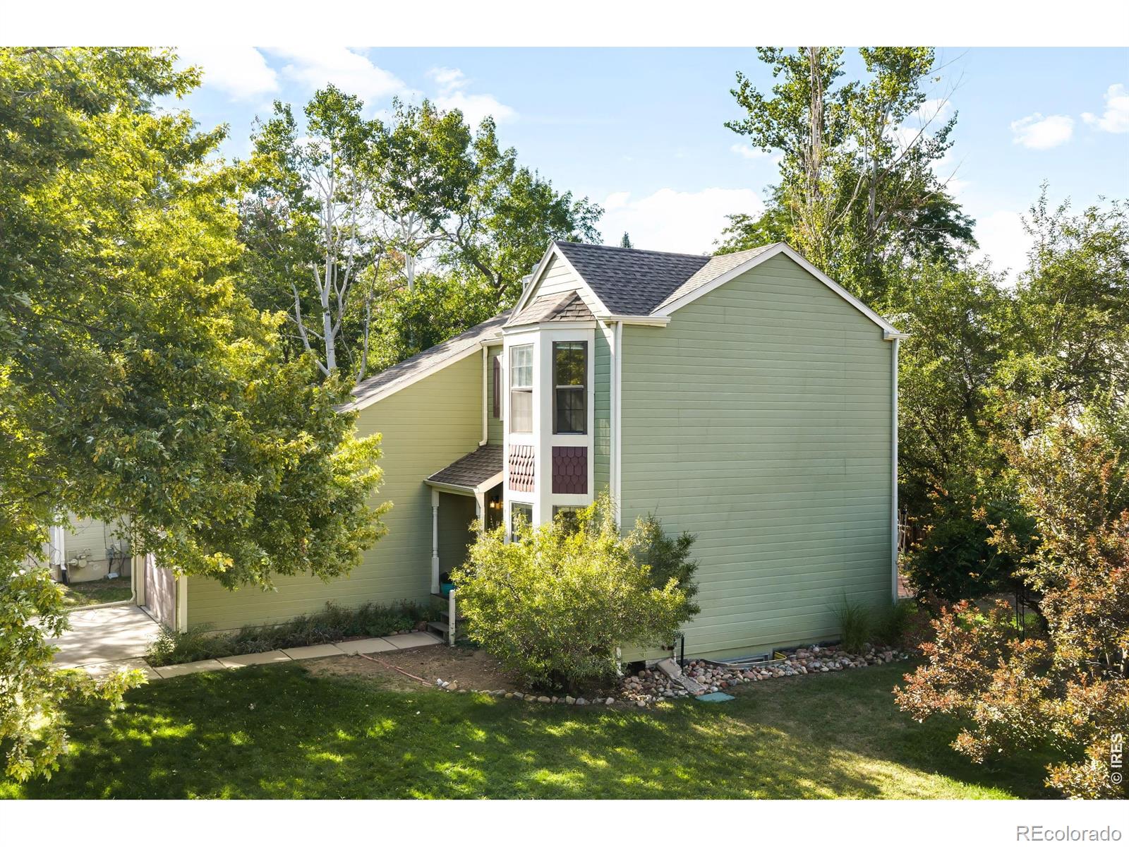 MLS Image #3 for 521 w sycamore circle,louisville, Colorado