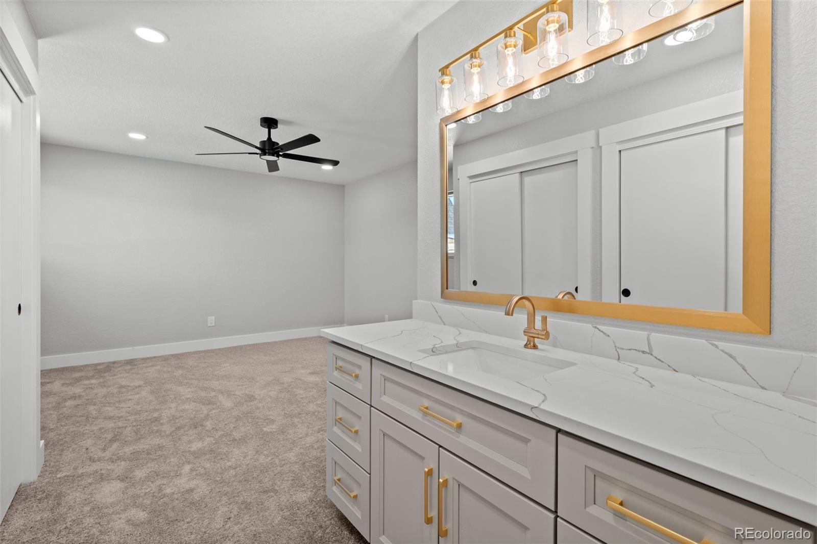 MLS Image #16 for 300 s kendall street,denver, Colorado