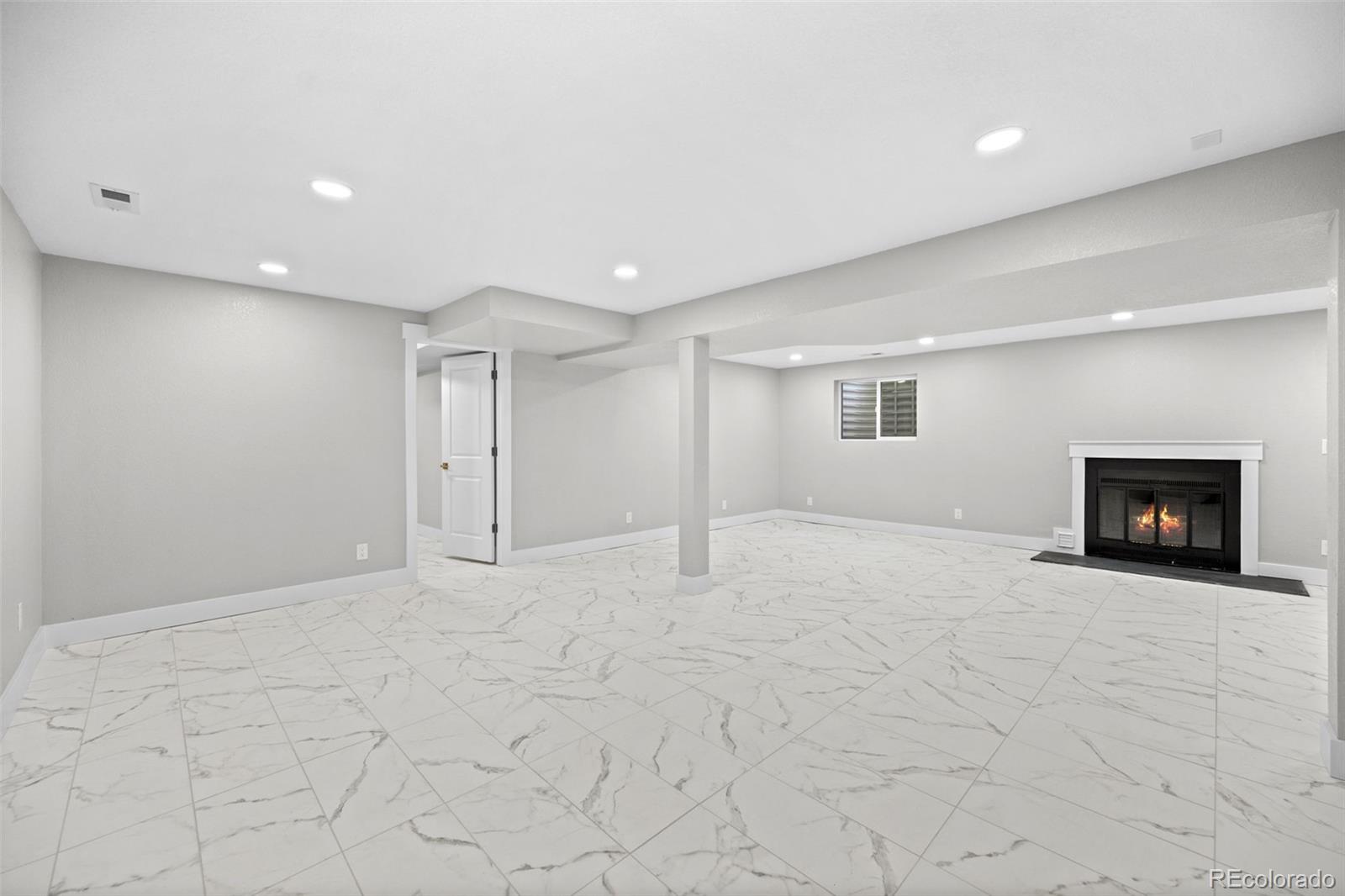 MLS Image #24 for 300 s kendall street,denver, Colorado