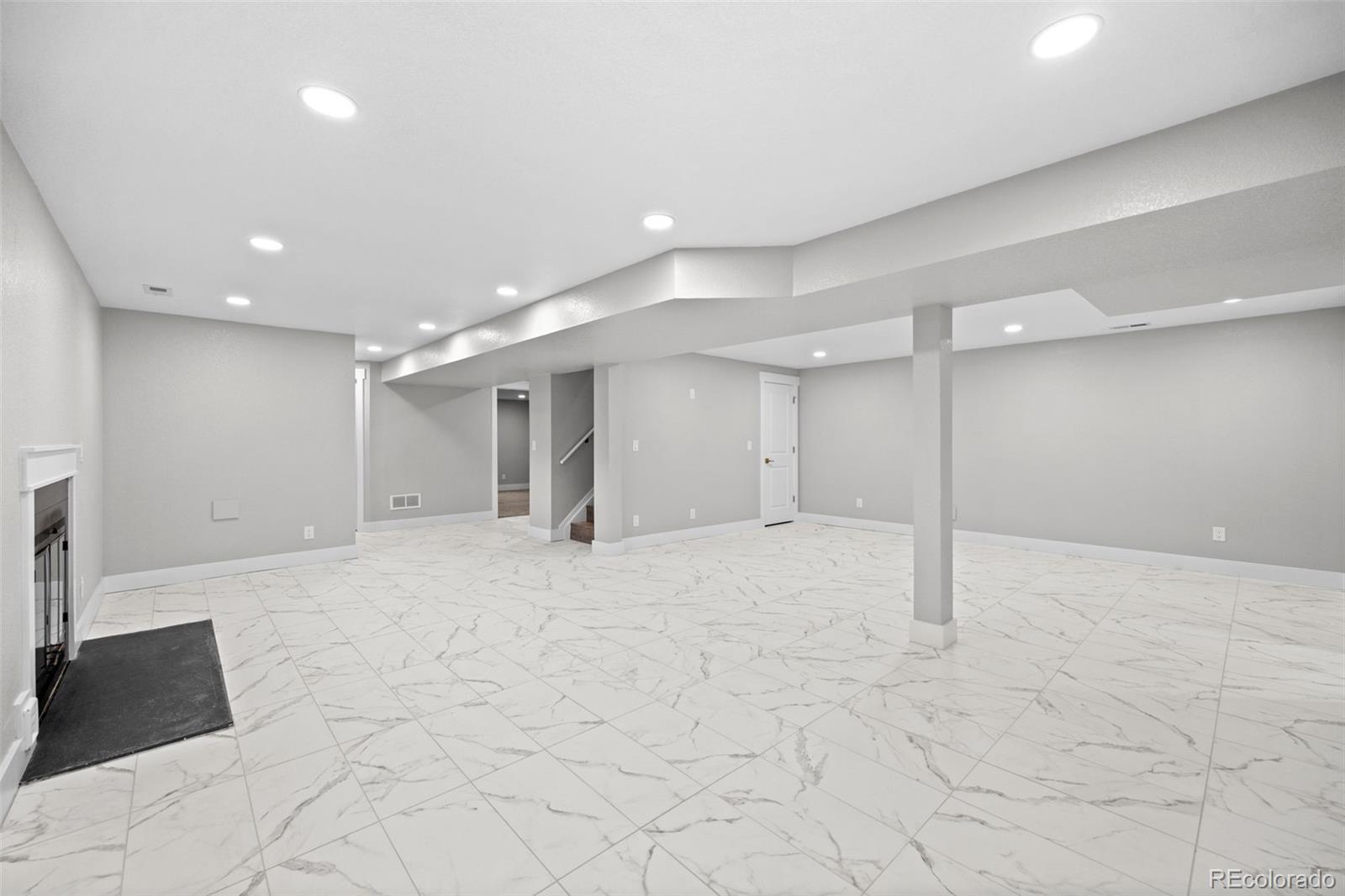 MLS Image #25 for 300 s kendall street,denver, Colorado