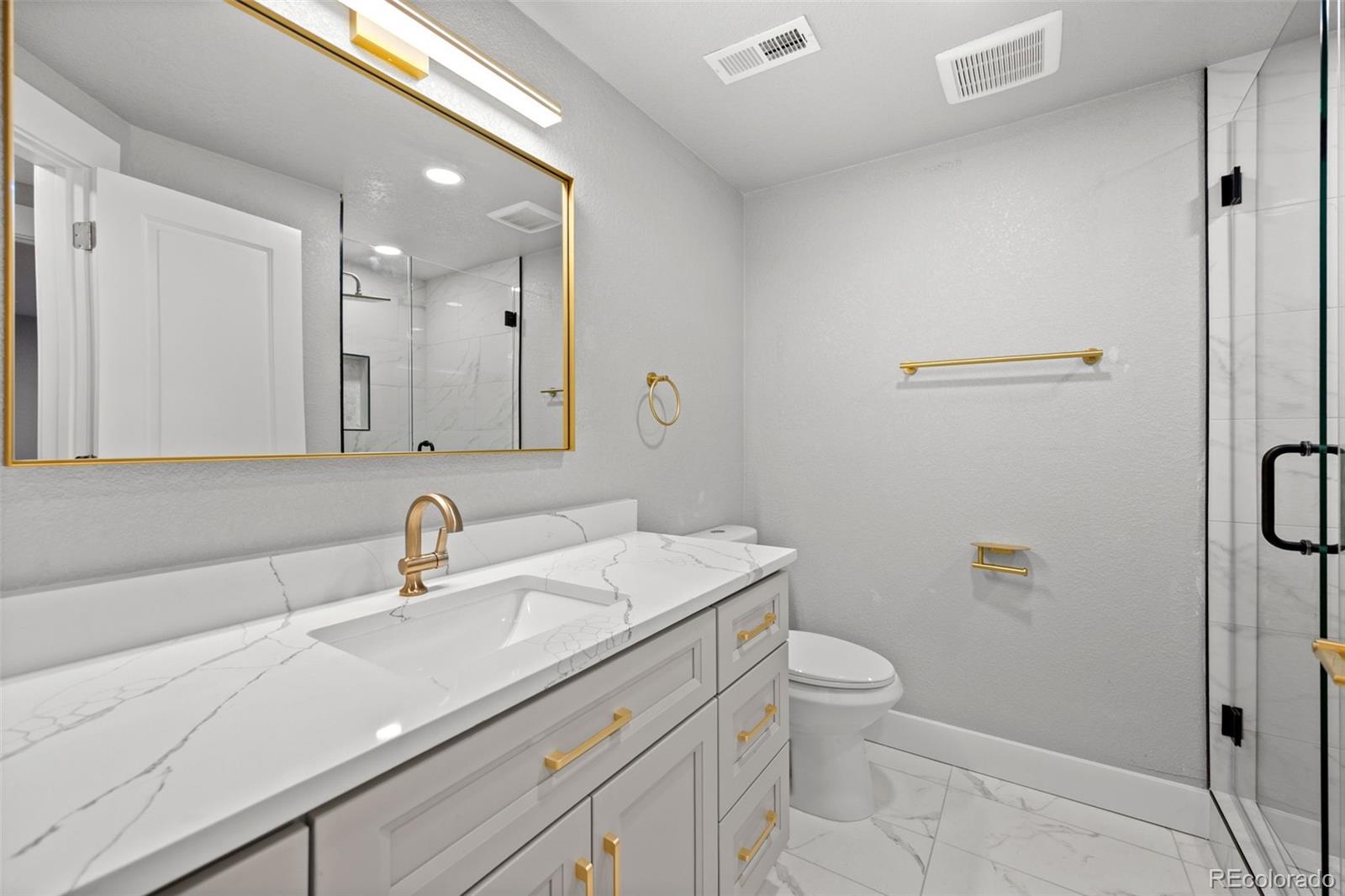 MLS Image #28 for 300 s kendall street,denver, Colorado
