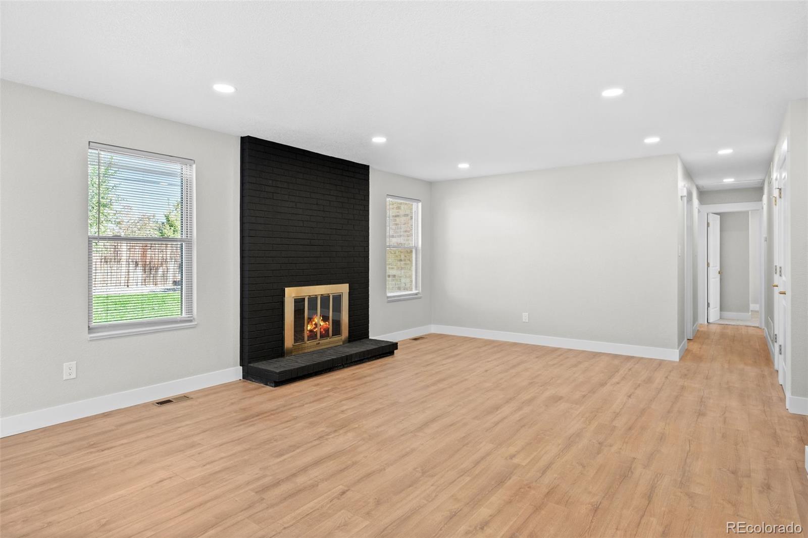 MLS Image #3 for 300 s kendall street,denver, Colorado