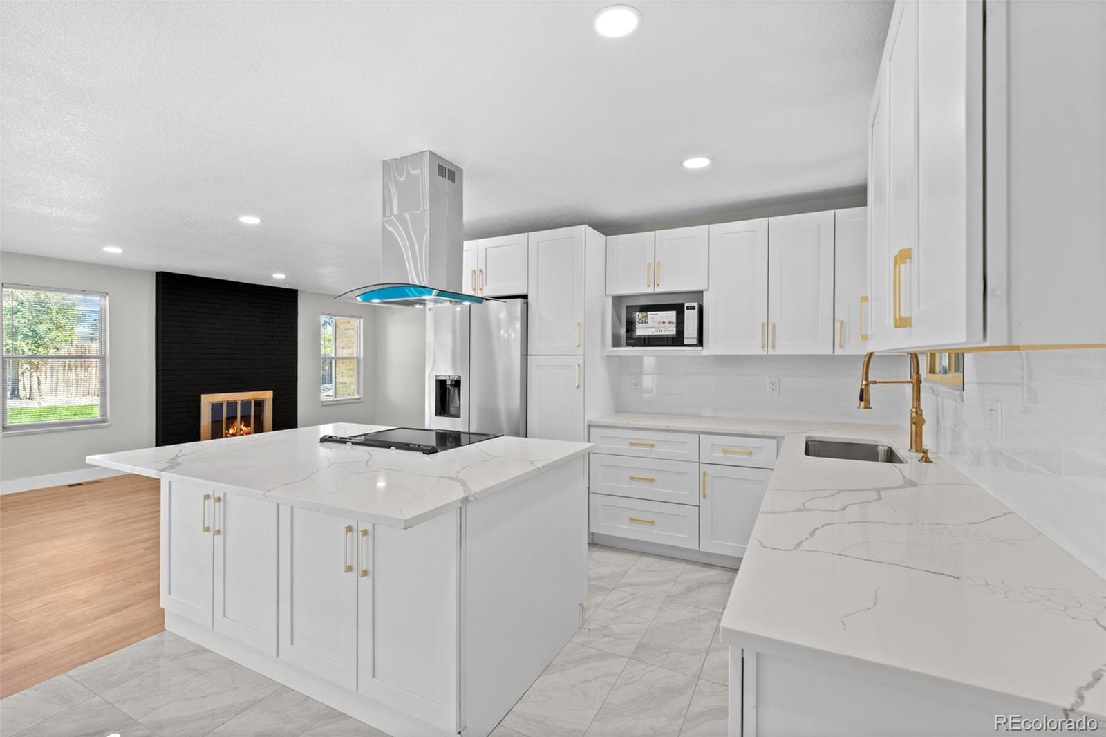 MLS Image #5 for 300 s kendall street,denver, Colorado