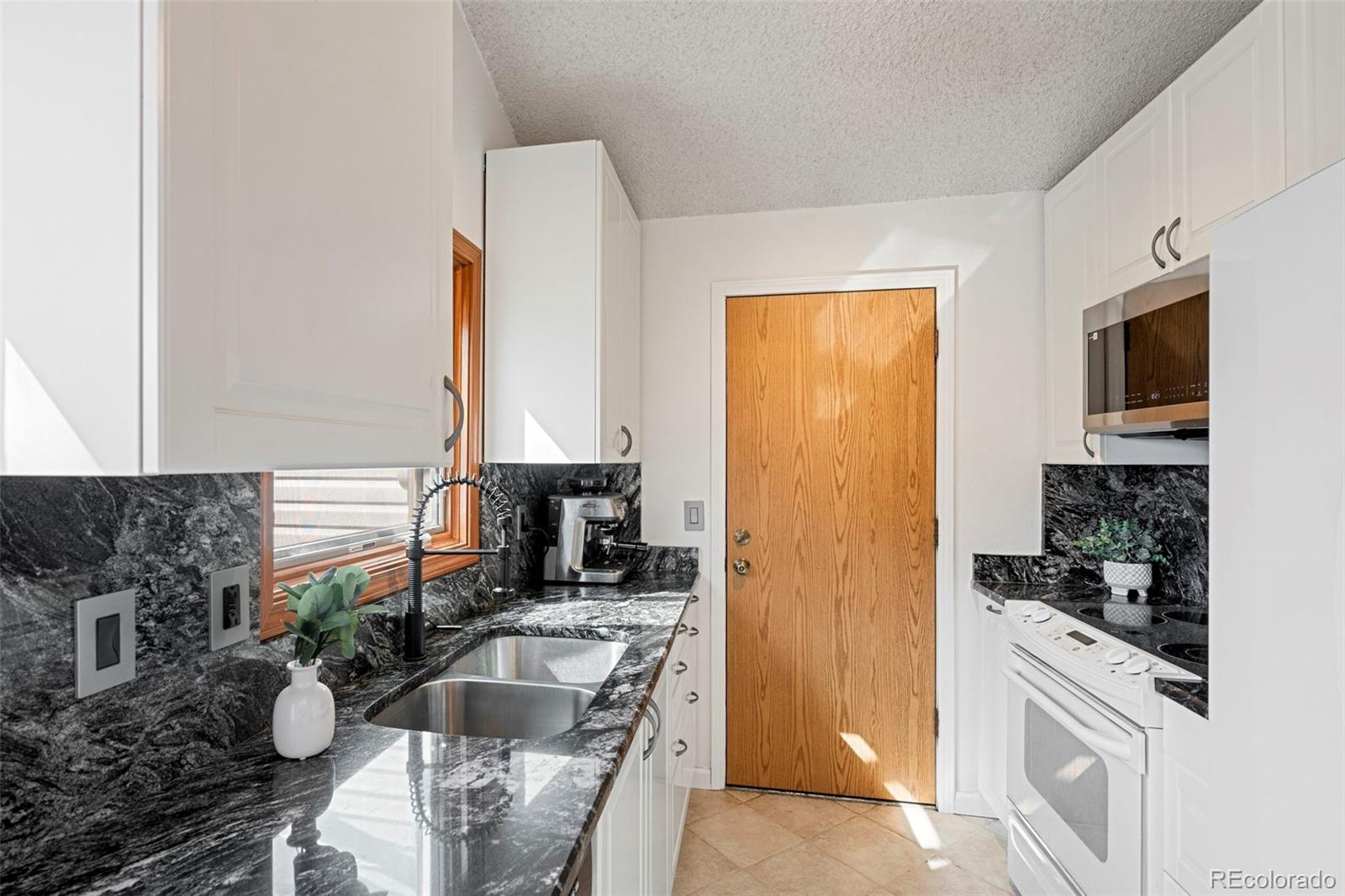 MLS Image #10 for 17591 e temple drive,aurora, Colorado