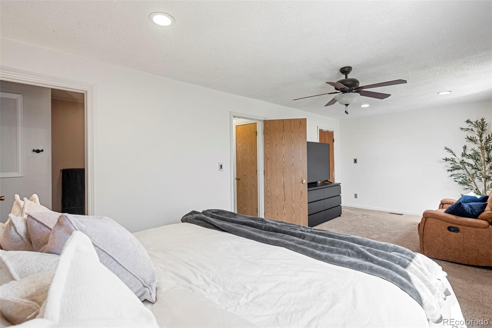 MLS Image #18 for 17591 e temple drive,aurora, Colorado