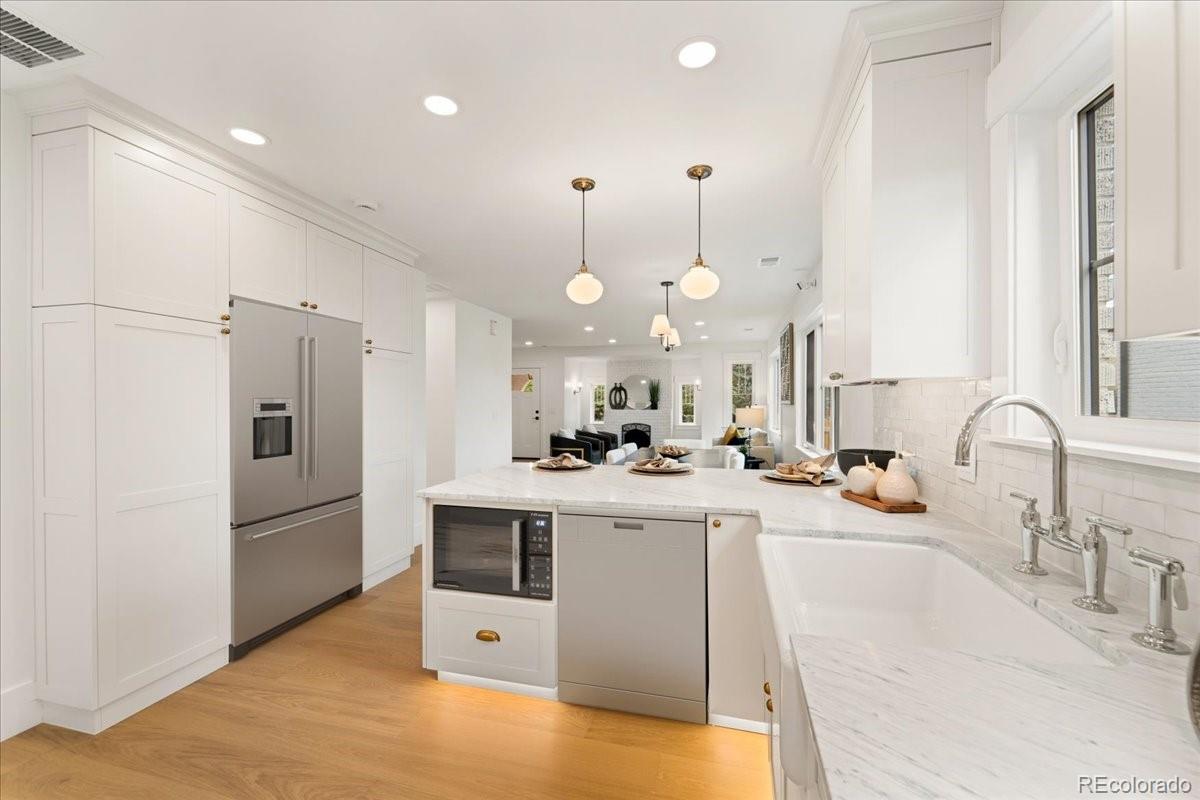 MLS Image #12 for 265 s pennsylvania street,denver, Colorado