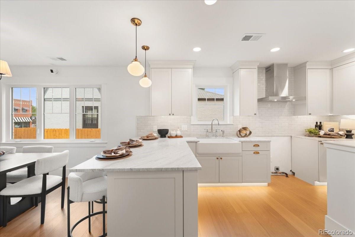 MLS Image #14 for 265 s pennsylvania street,denver, Colorado