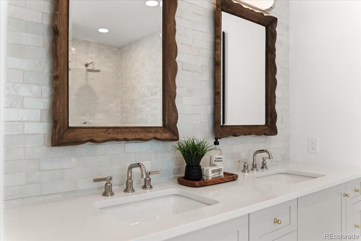 MLS Image #22 for 265 s pennsylvania street,denver, Colorado
