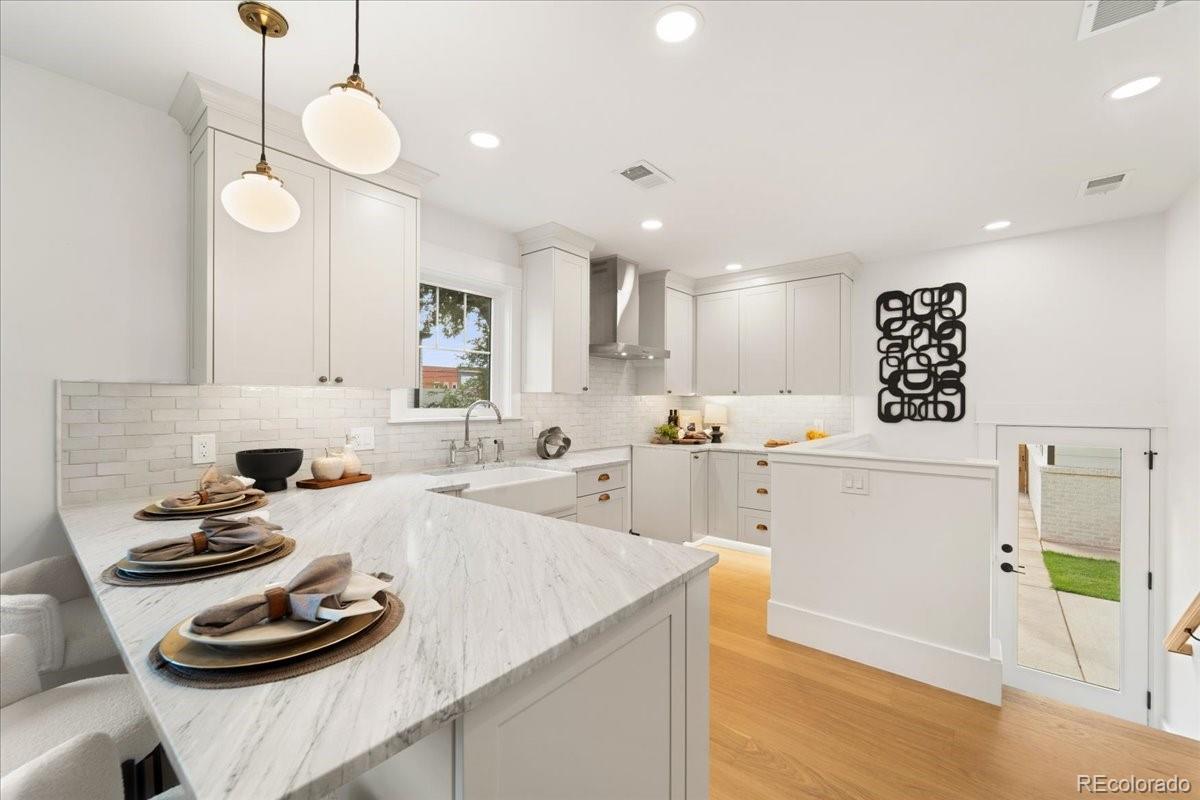 MLS Image #27 for 265 s pennsylvania street,denver, Colorado