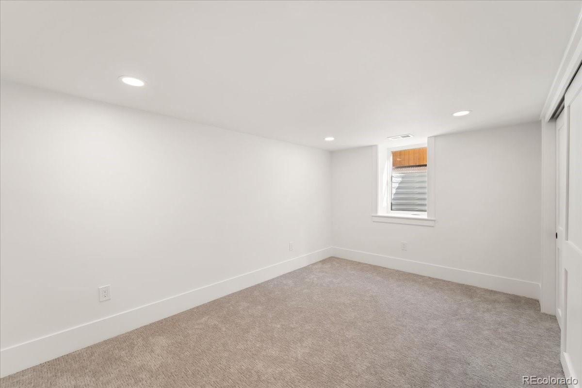 MLS Image #38 for 265 s pennsylvania street,denver, Colorado