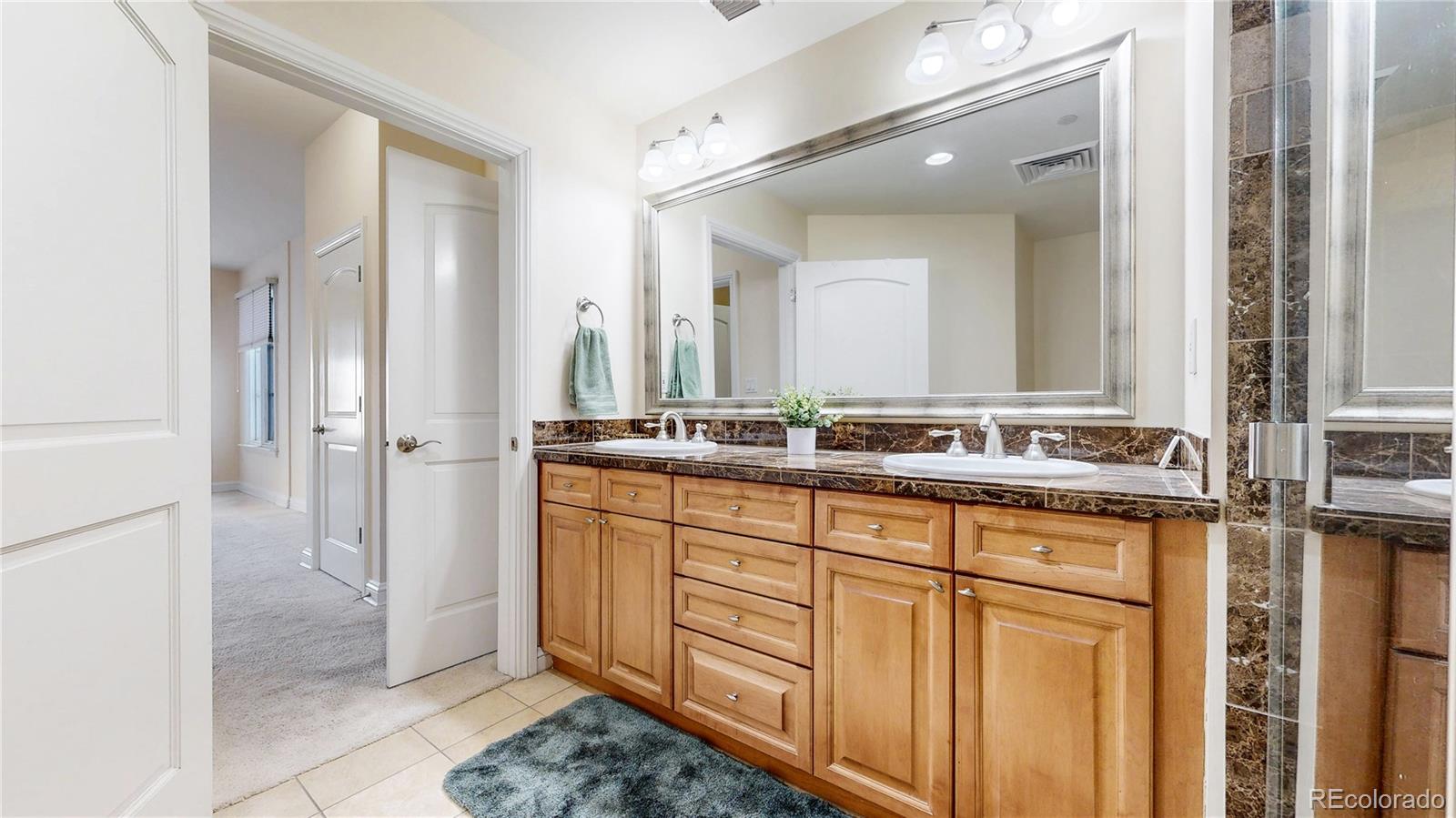 MLS Image #11 for 2500 e cherry creek south drive,denver, Colorado