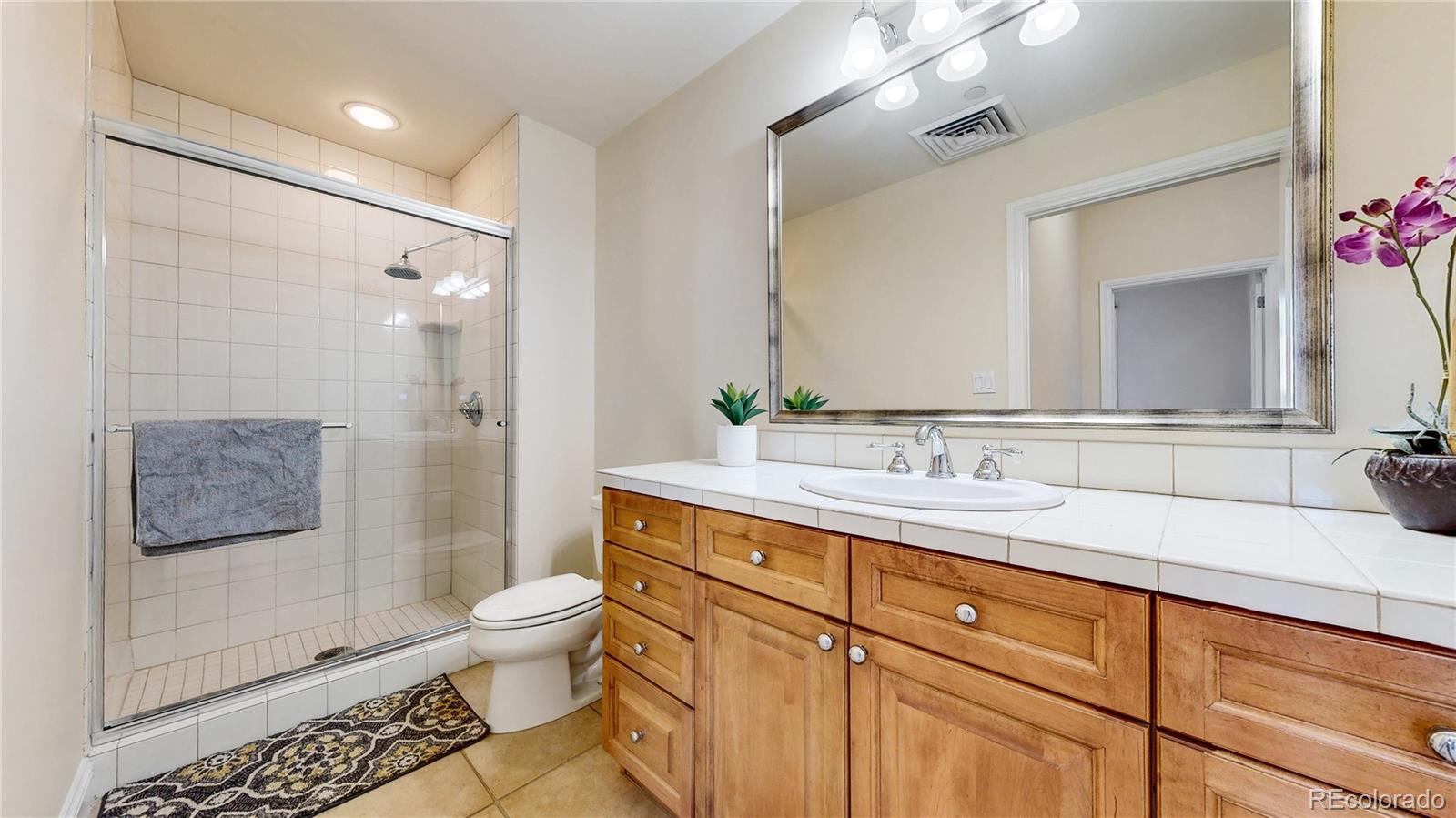 MLS Image #16 for 2500 e cherry creek south drive,denver, Colorado
