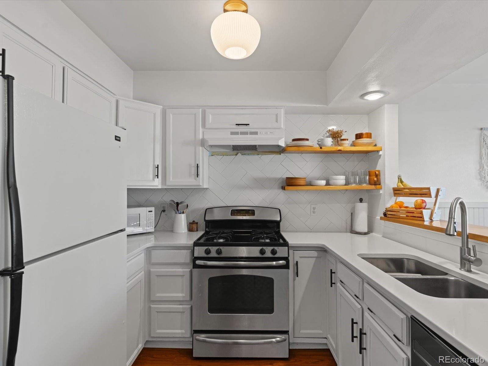 MLS Image #10 for 3686 s espana way,aurora, Colorado