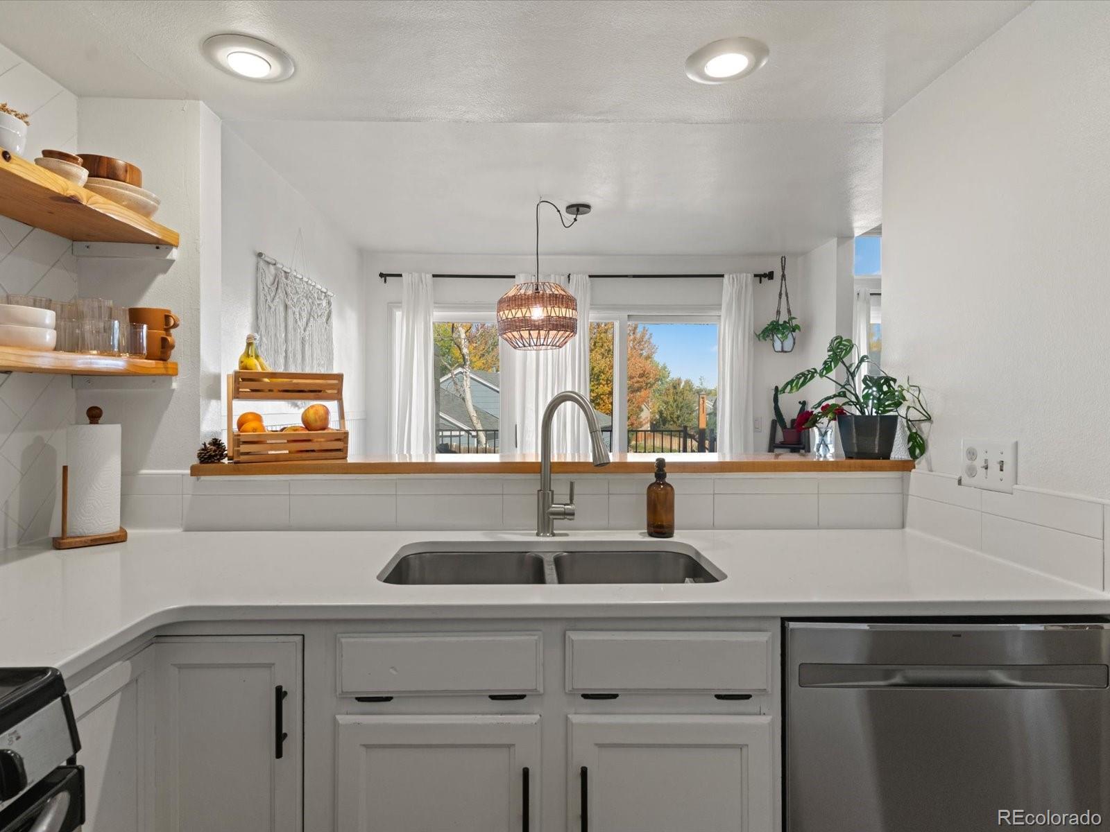 MLS Image #8 for 3686 s espana way,aurora, Colorado