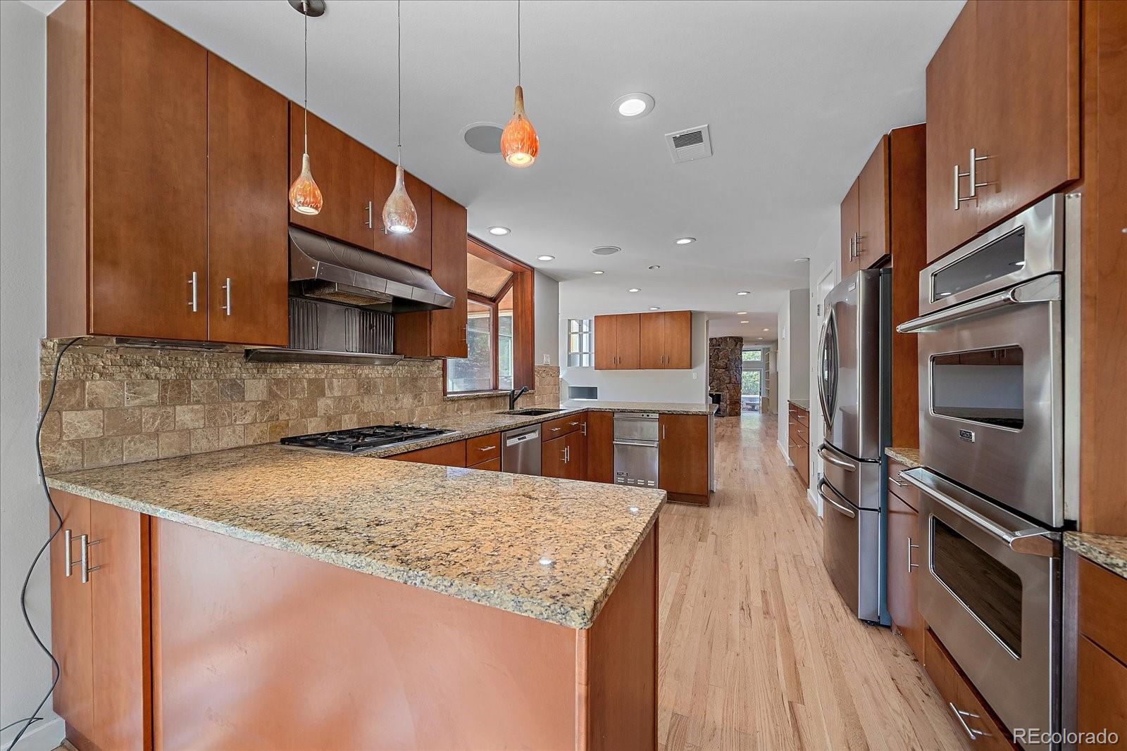 MLS Image #13 for 560  valley road,littleton, Colorado