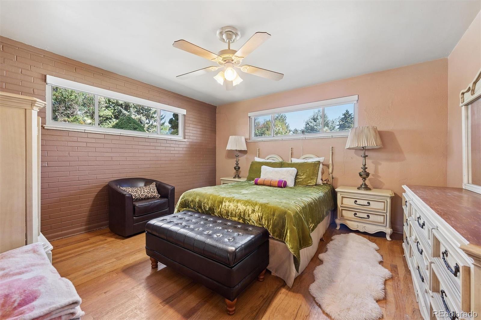 MLS Image #19 for 1995 s newport street,denver, Colorado
