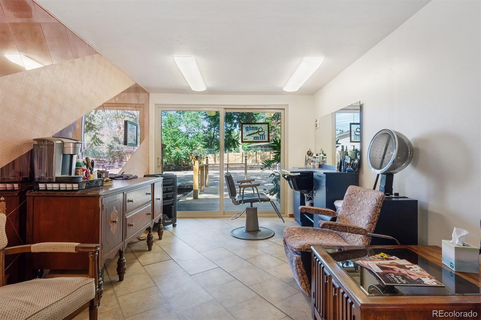 MLS Image #21 for 1995 s newport street,denver, Colorado