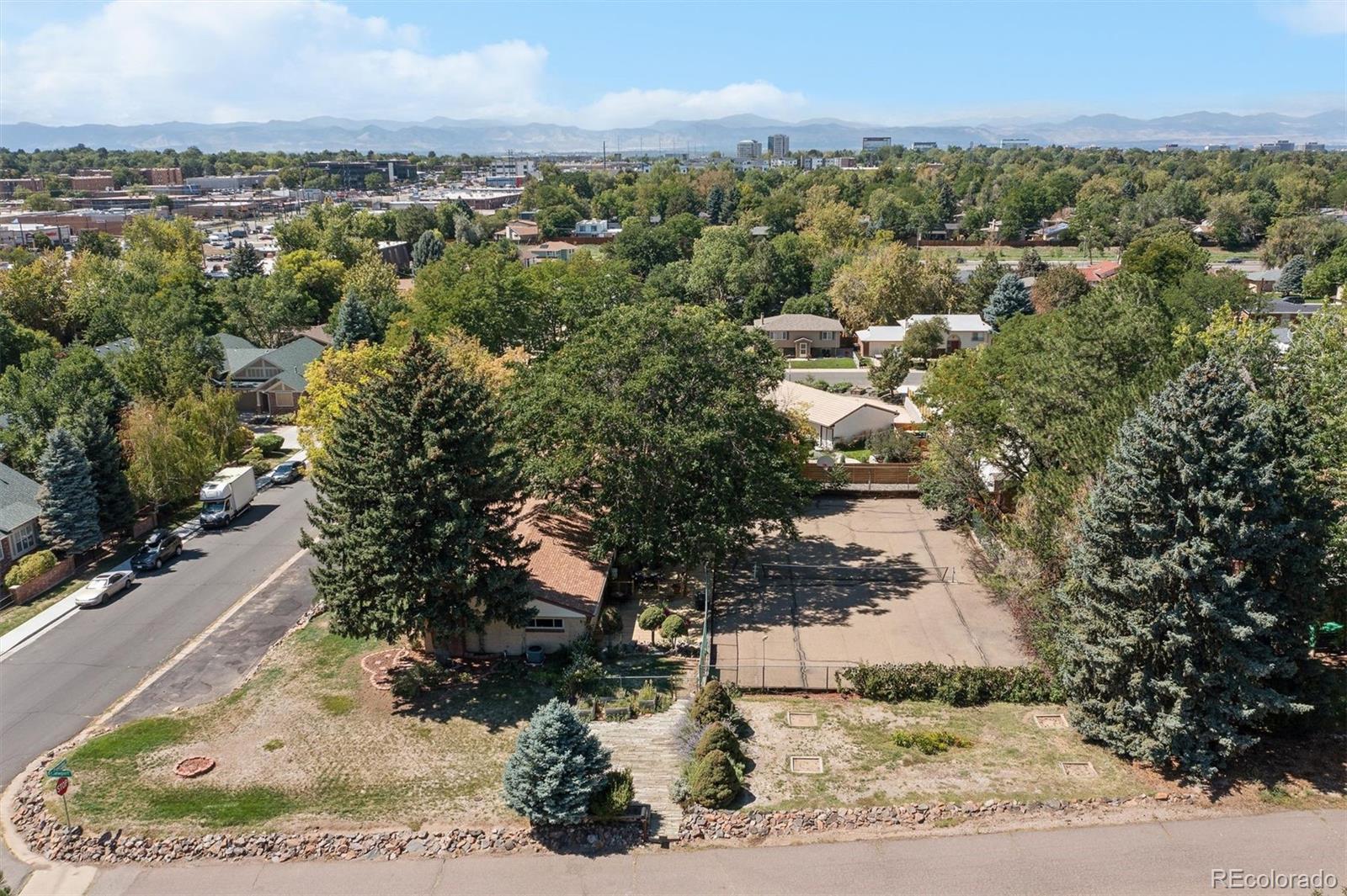 MLS Image #37 for 1995 s newport street,denver, Colorado