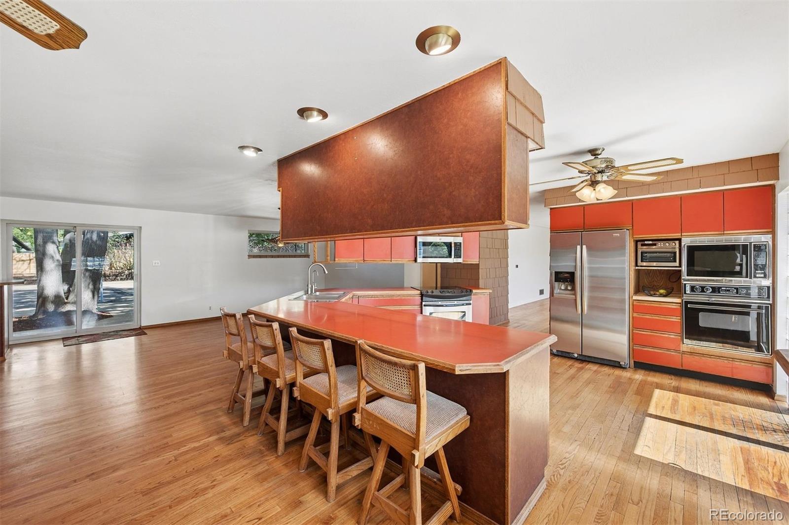 MLS Image #9 for 1995 s newport street,denver, Colorado
