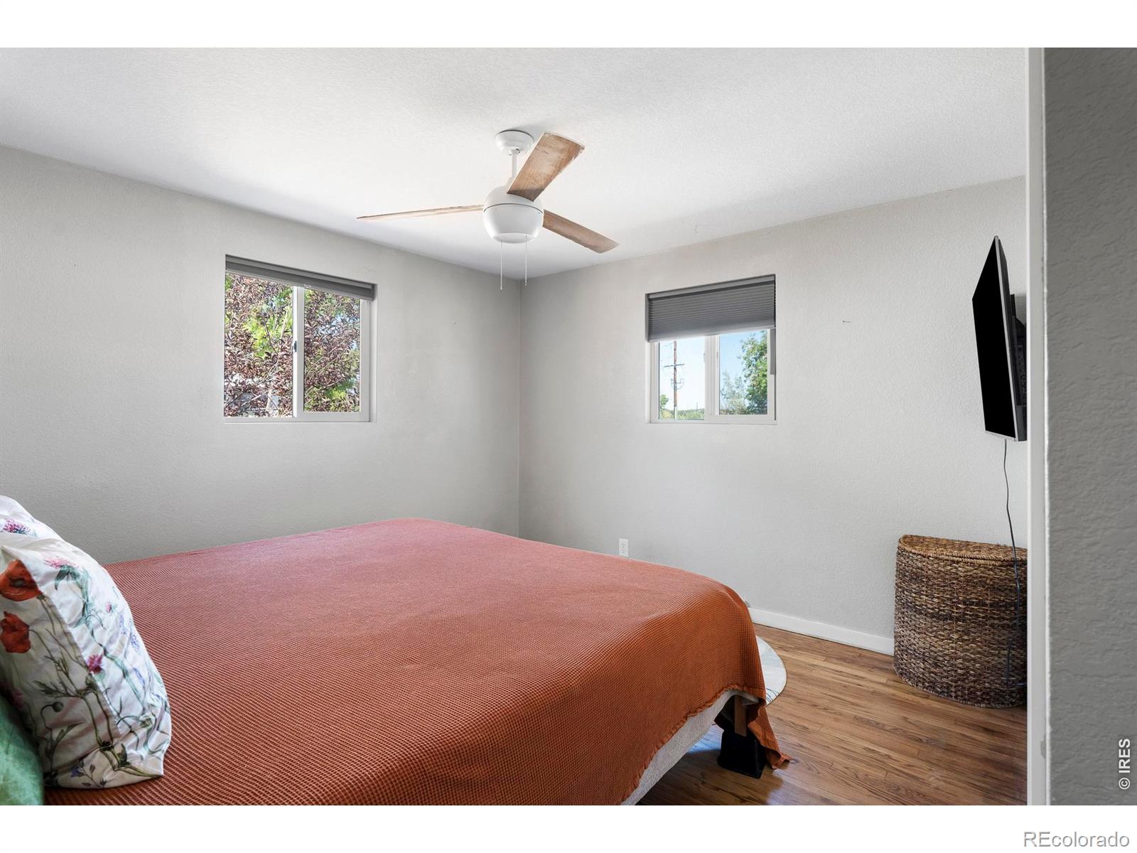 MLS Image #12 for 8441  devonshire boulevard,denver, Colorado