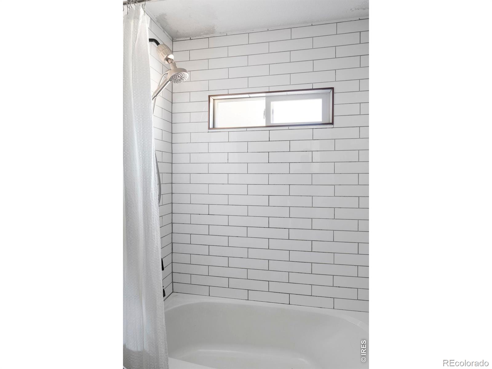 MLS Image #16 for 8441  devonshire boulevard,denver, Colorado