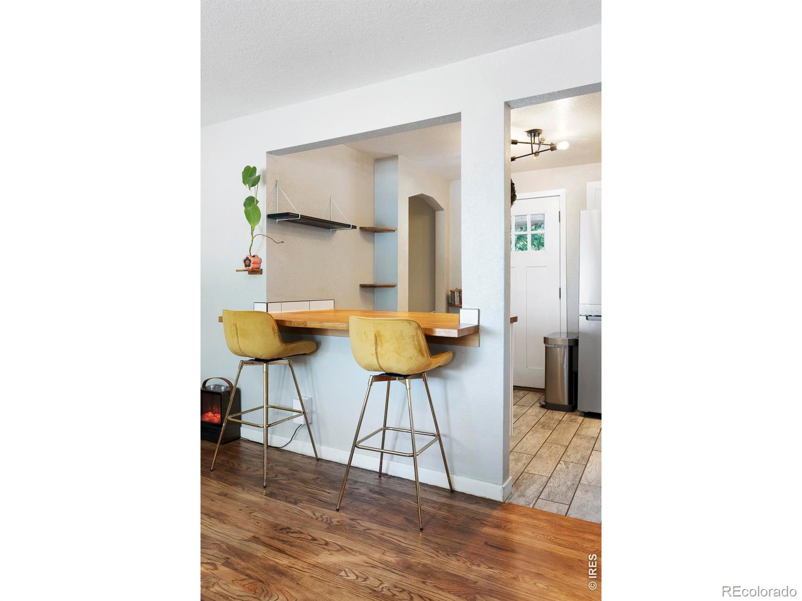 MLS Image #4 for 8441  devonshire boulevard,denver, Colorado