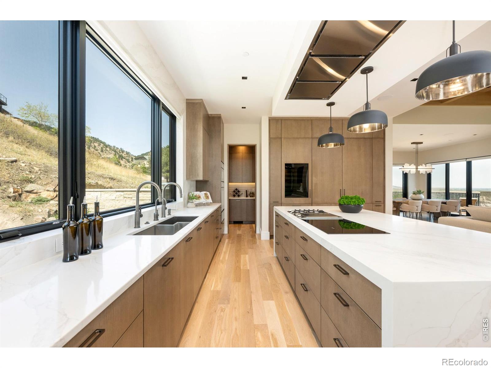 MLS Image #12 for 3645  cholla court,boulder, Colorado