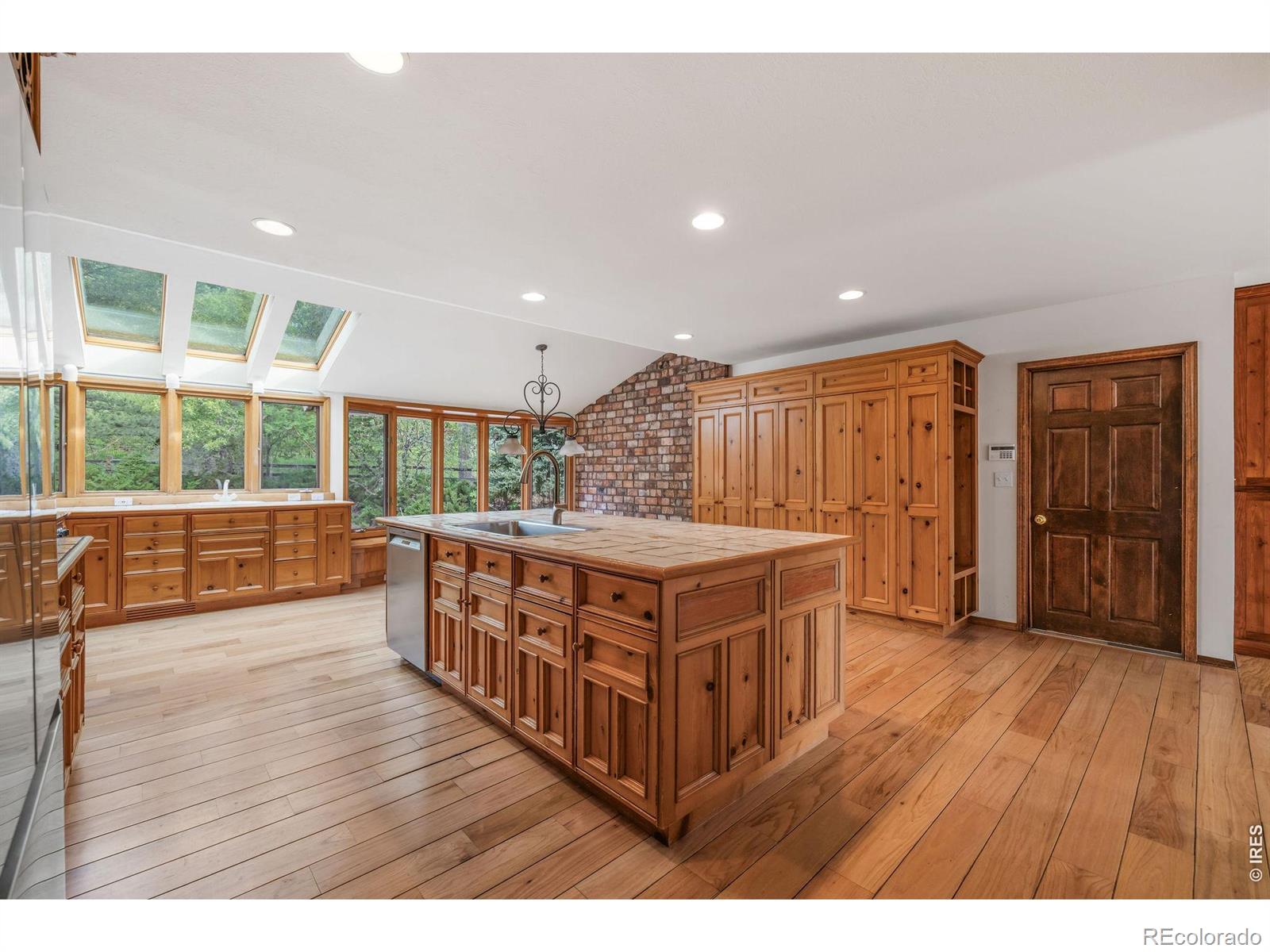 MLS Image #14 for 543  linden park drive,boulder, Colorado