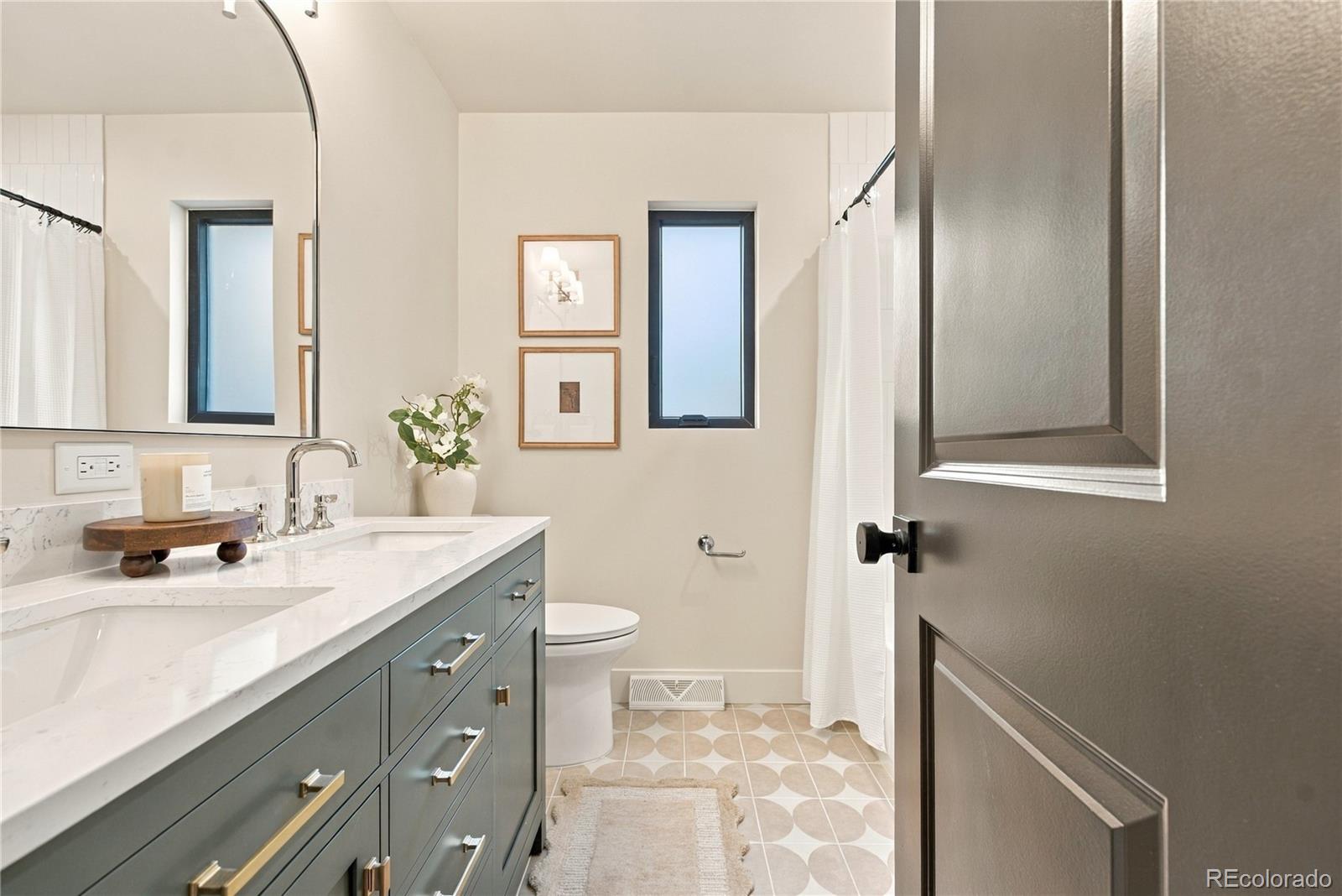 MLS Image #21 for 3442 e costilla avenue,centennial, Colorado