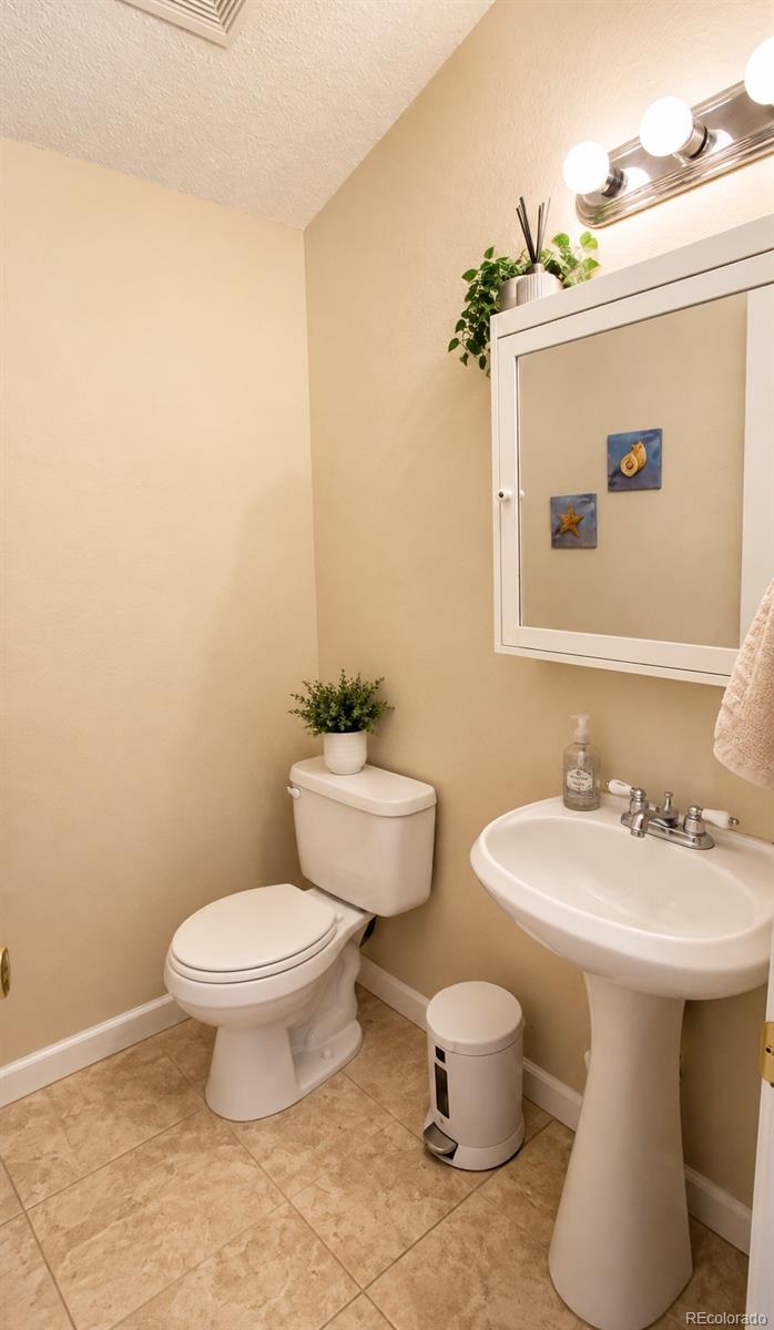 MLS Image #6 for 2581 w 66th place,denver, Colorado