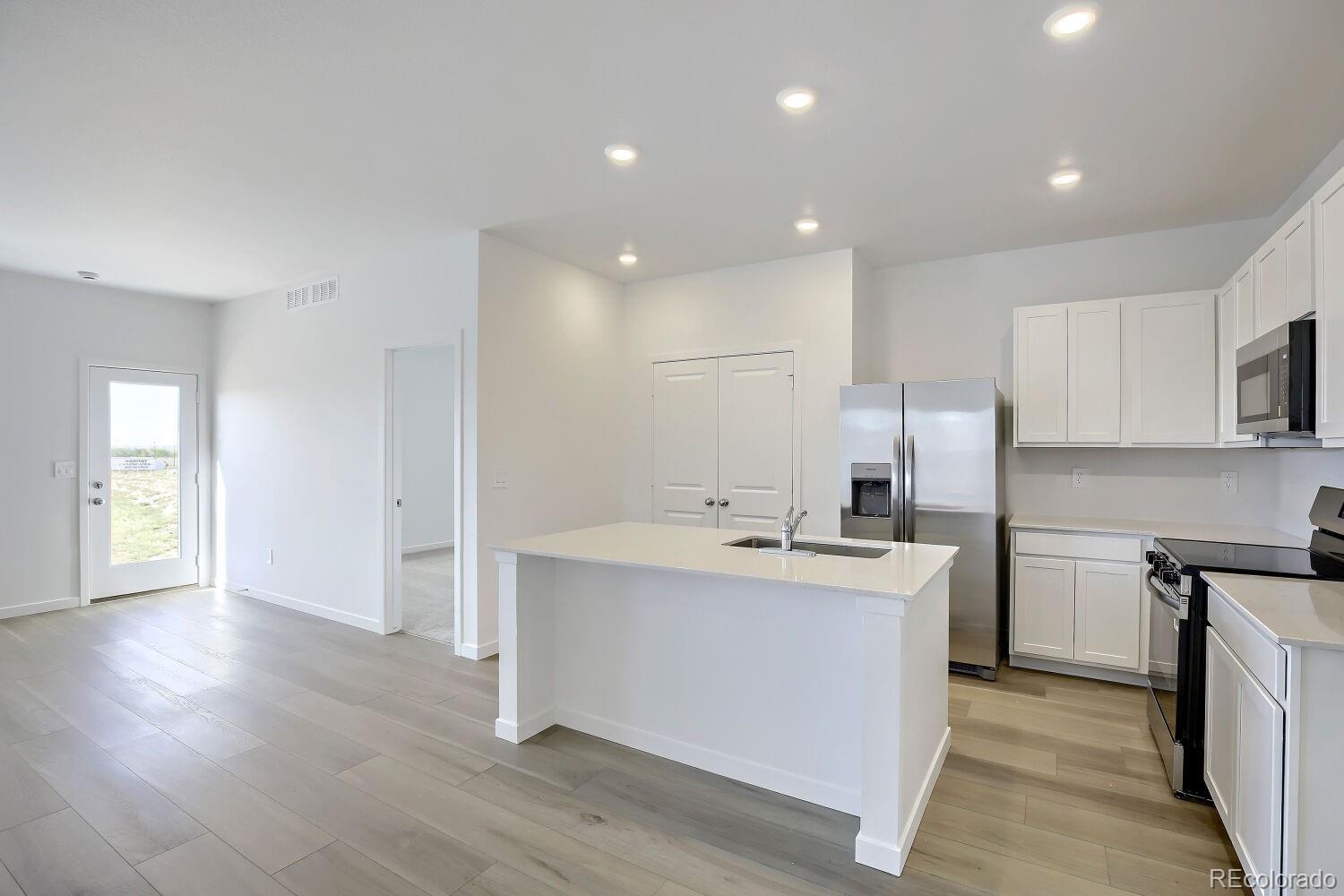 MLS Image #4 for 6134  drum place,loveland, Colorado